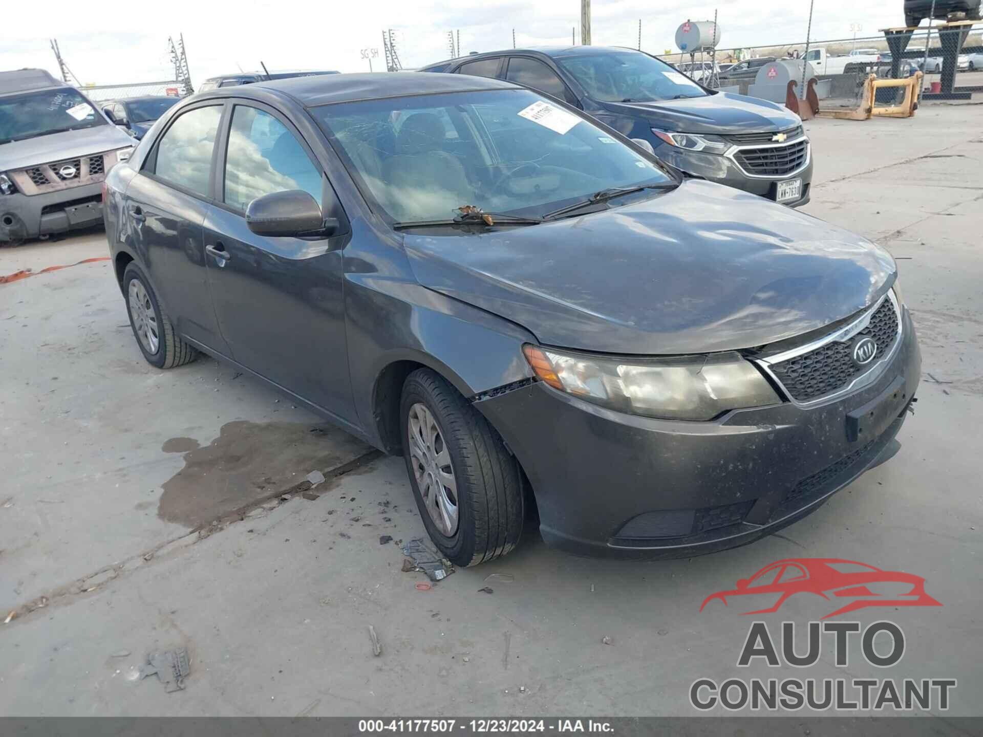 KIA FORTE 2011 - KNAFU4A21B5448210