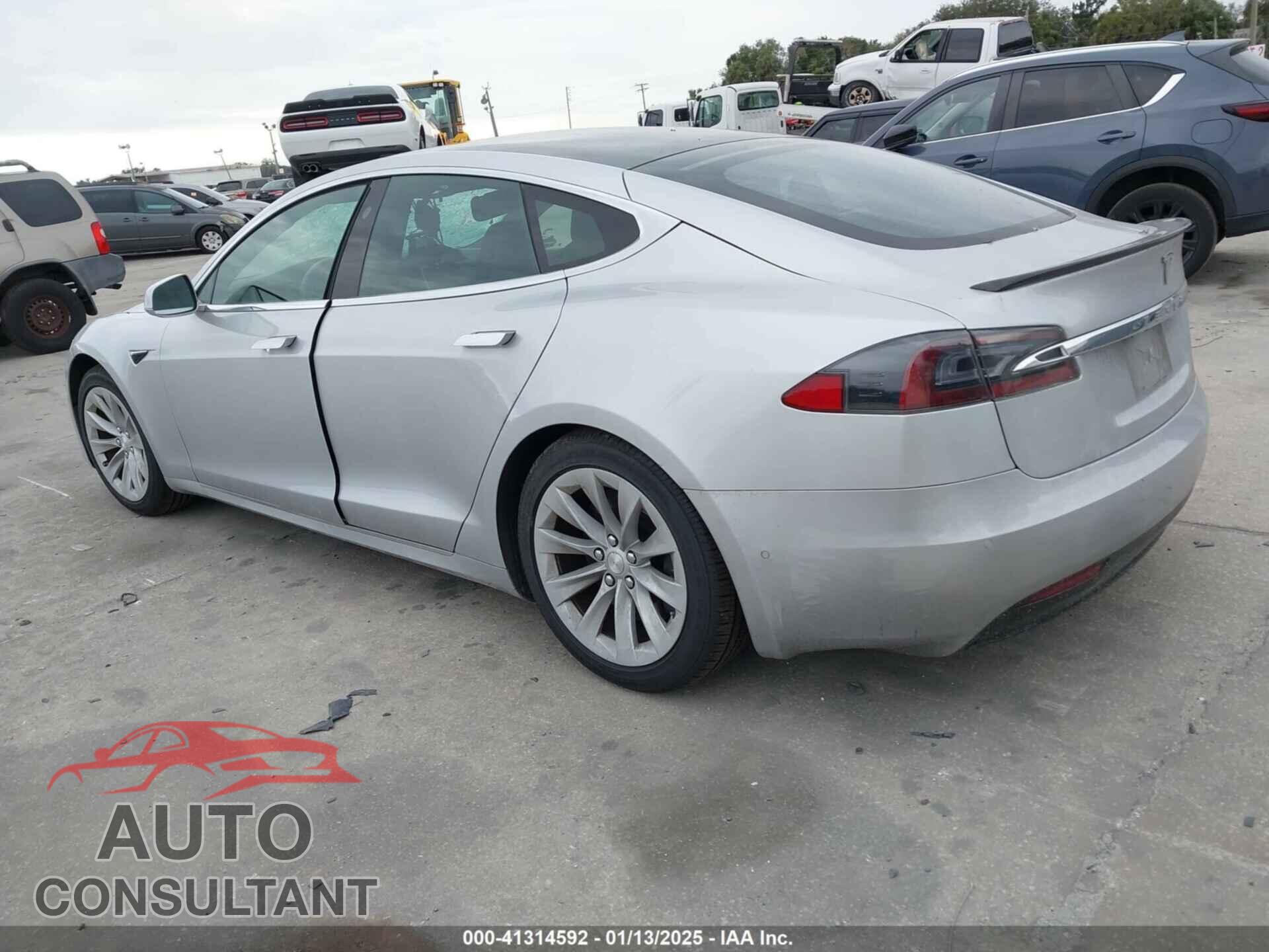 TESLA MODEL S 2018 - 5YJSA1E2XJF258809