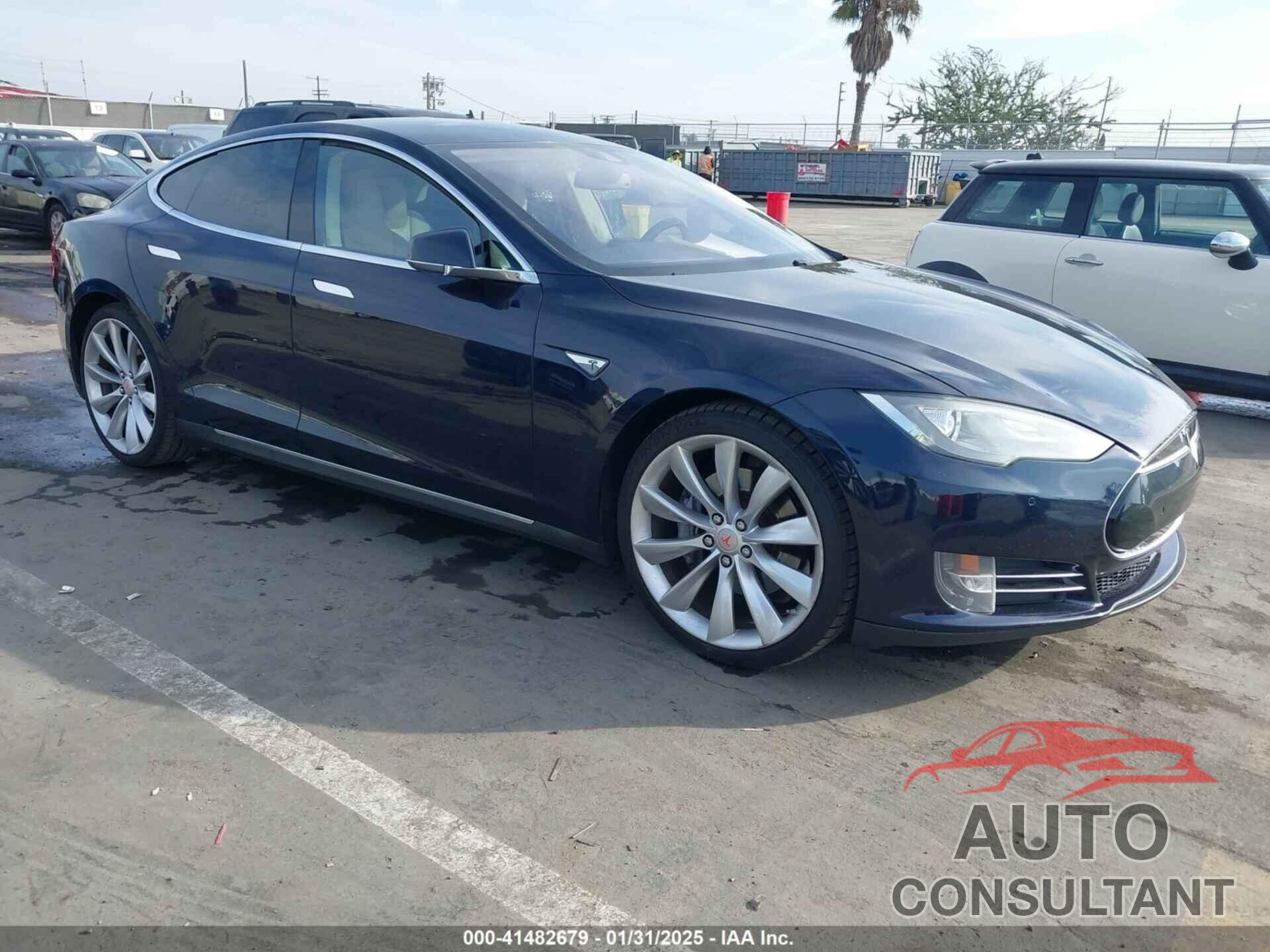TESLA MODEL S 2014 - 5YJSA1H11EFP54185
