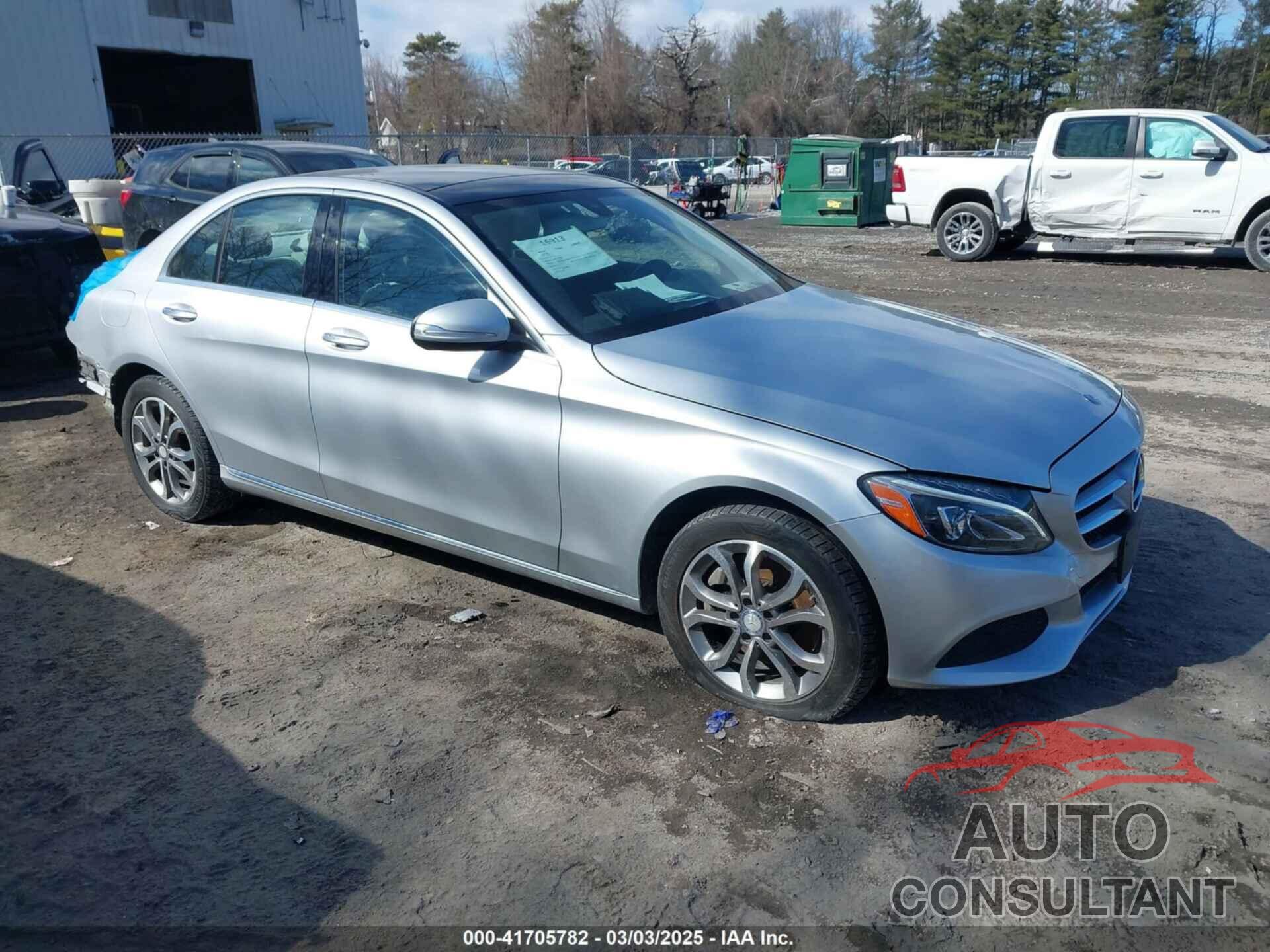 MERCEDES-BENZ C 300 2015 - 55SWF4KB0FU080164