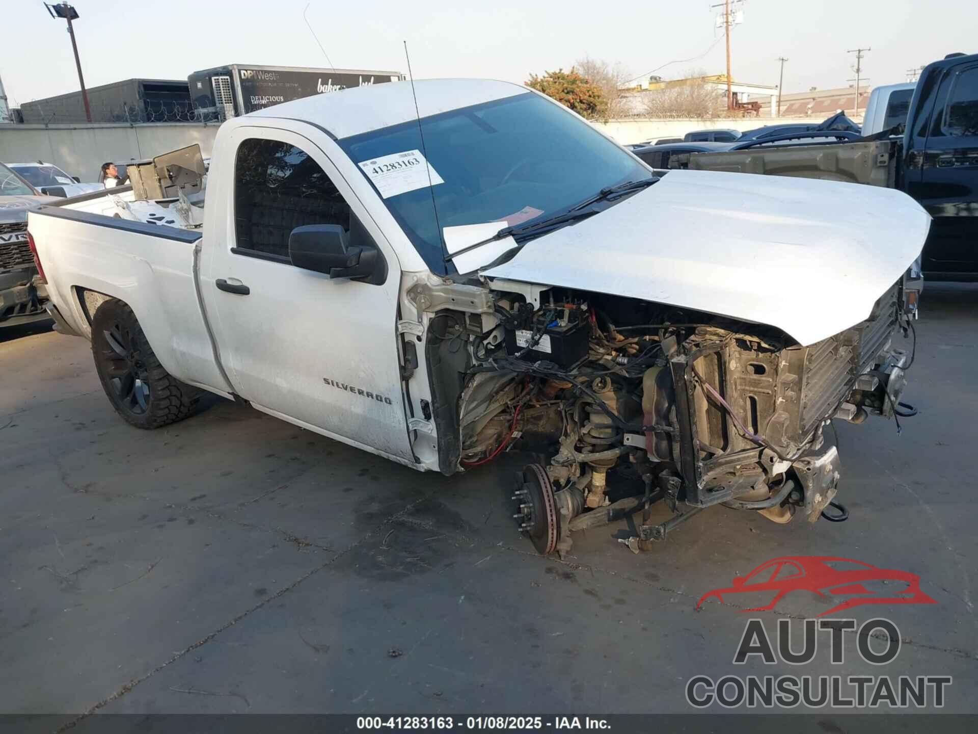CHEVROLET SILVERADO 1500 2018 - 1GCNKNEC7JZ278357