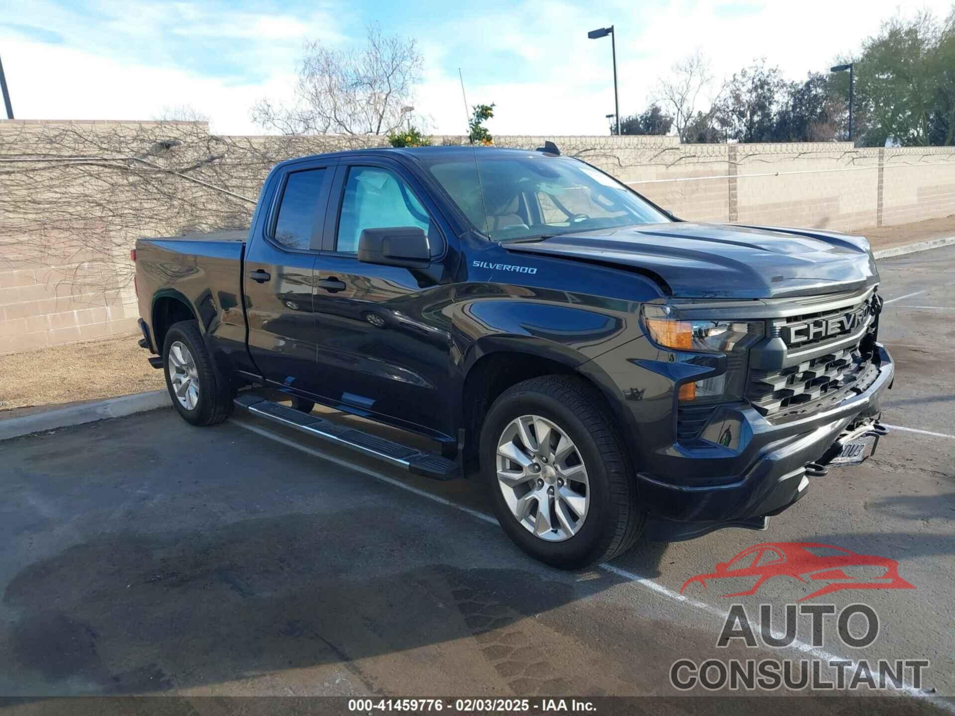 CHEVROLET SILVERADO 1500 2023 - 1GCRABEK4PZ256528