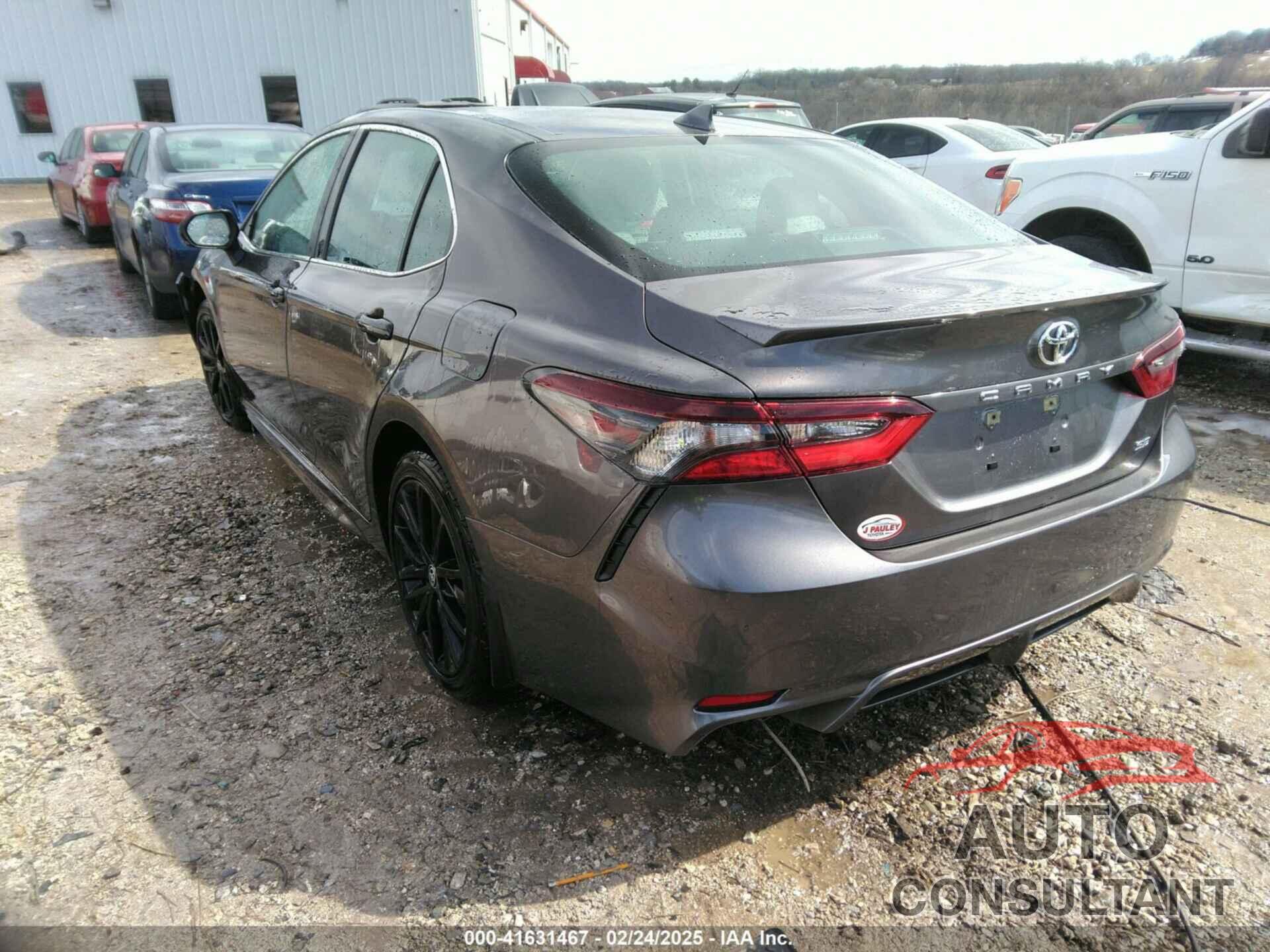 TOYOTA CAMRY 2023 - 4T1G11AK1PU788156