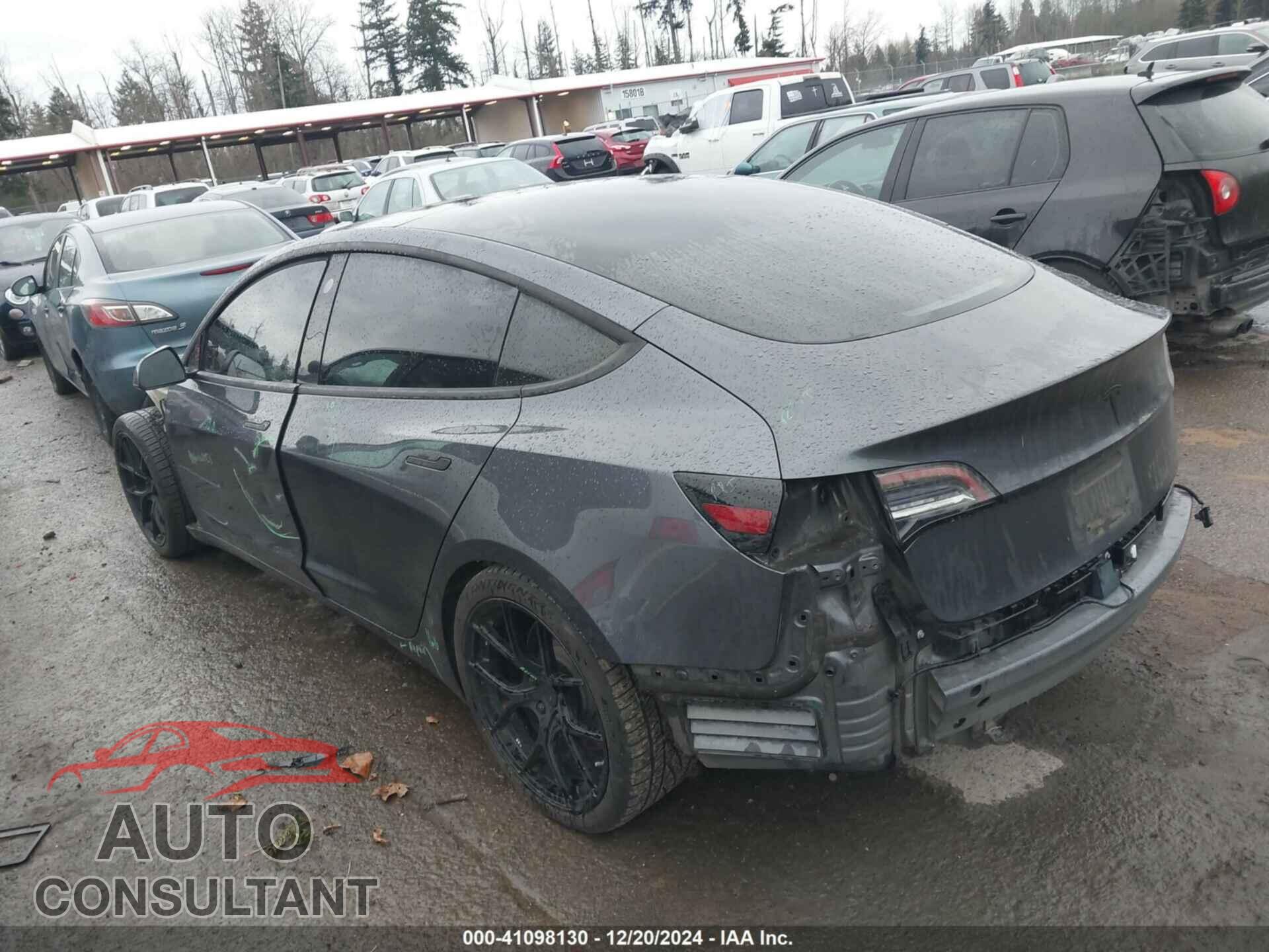TESLA MODEL 3 2018 - 5YJ3E1EAXJF012021