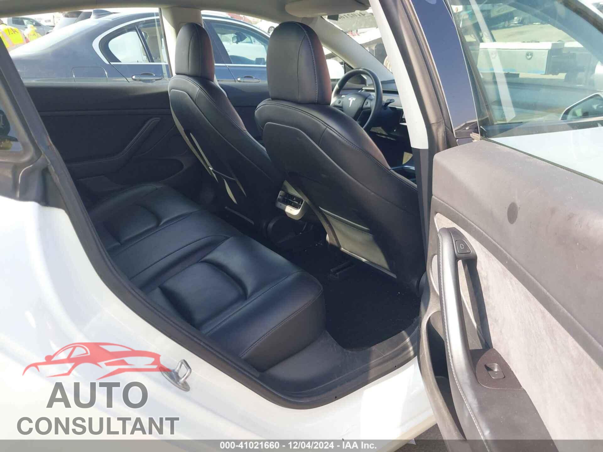 TESLA MODEL 3 2021 - 5YJ3E1EA0MF075357