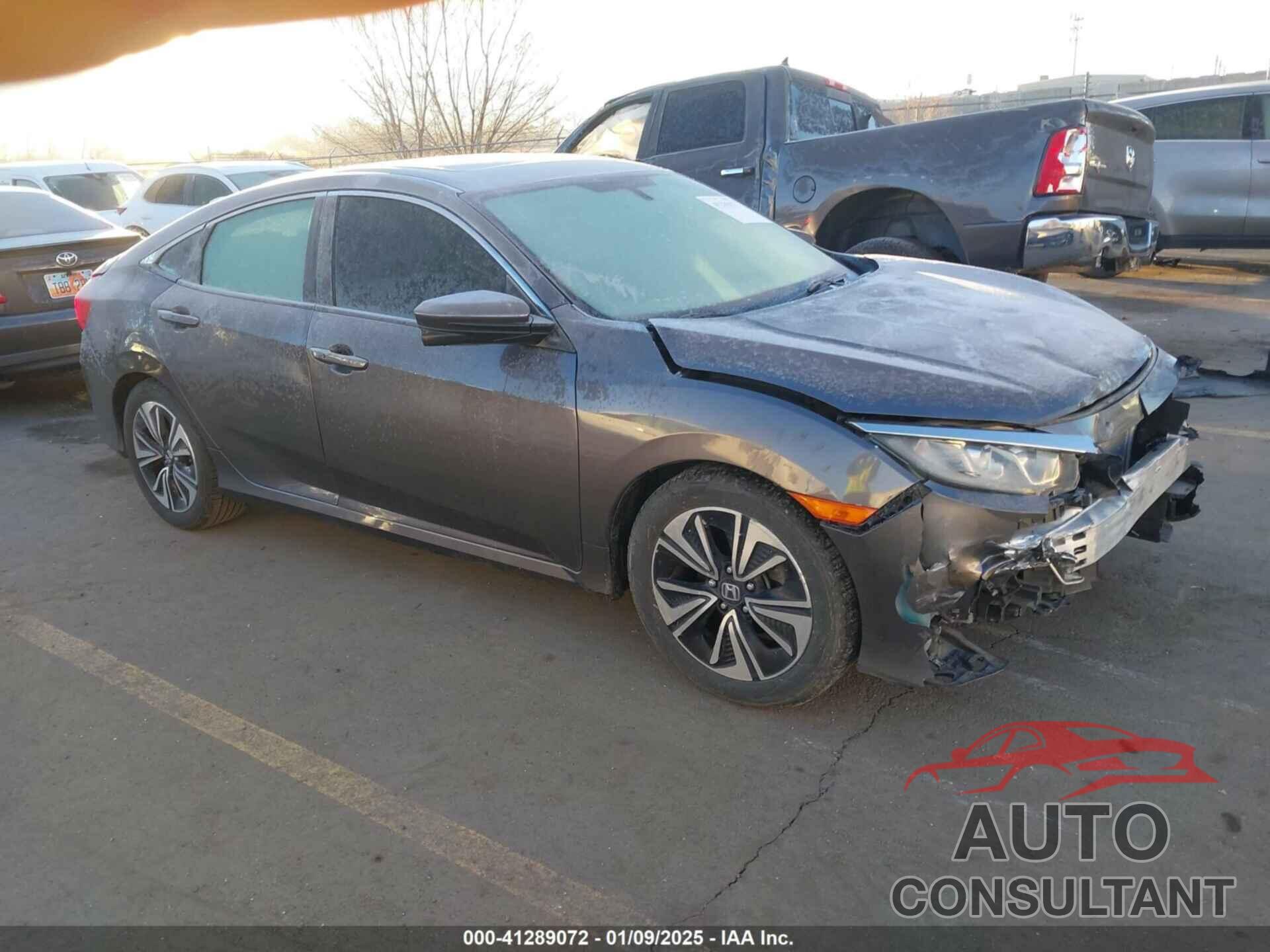 HONDA CIVIC 2018 - 2HGFC2F75JH560015