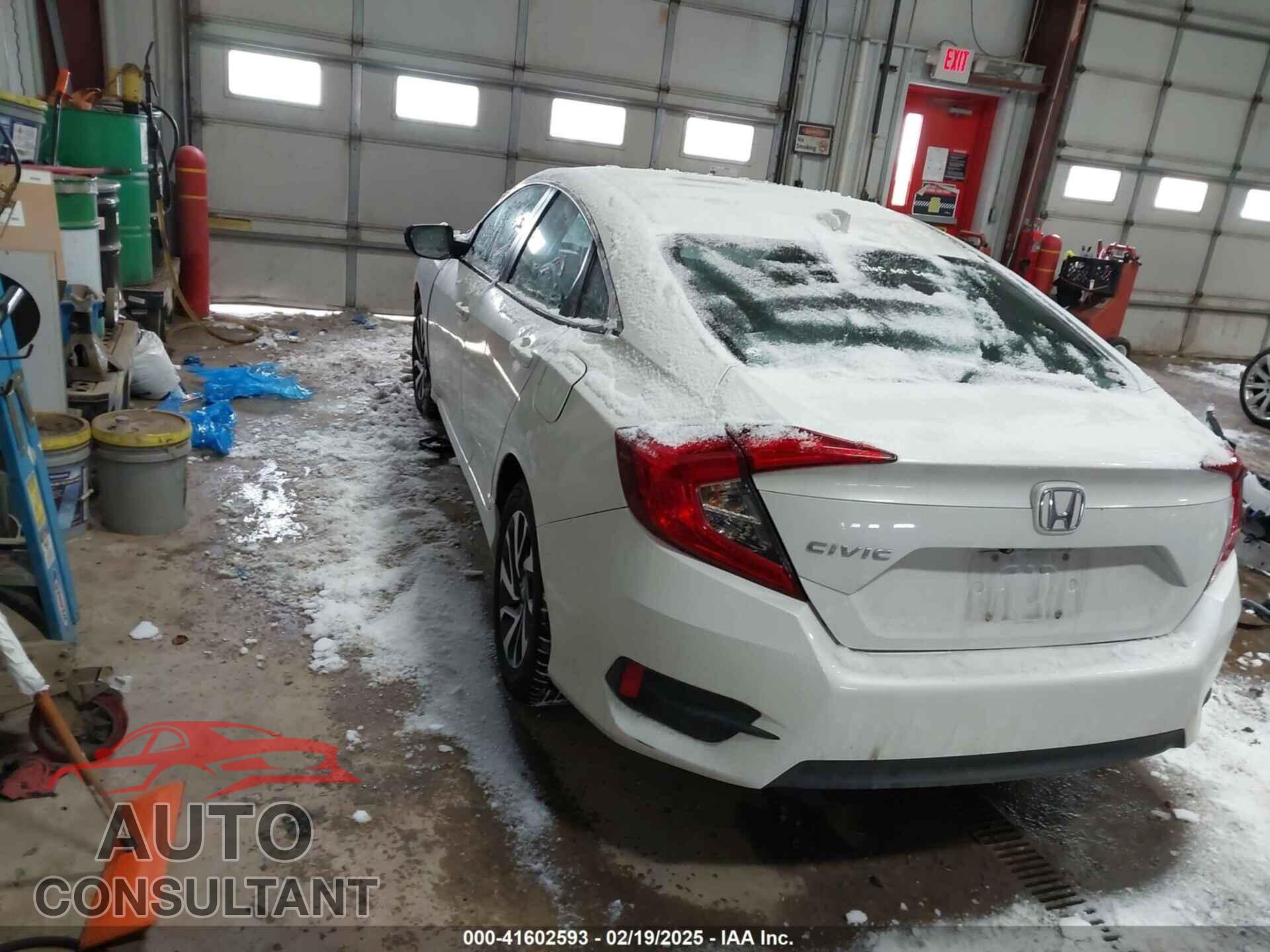 HONDA CIVIC 2017 - 2HGFC2F71HH542220