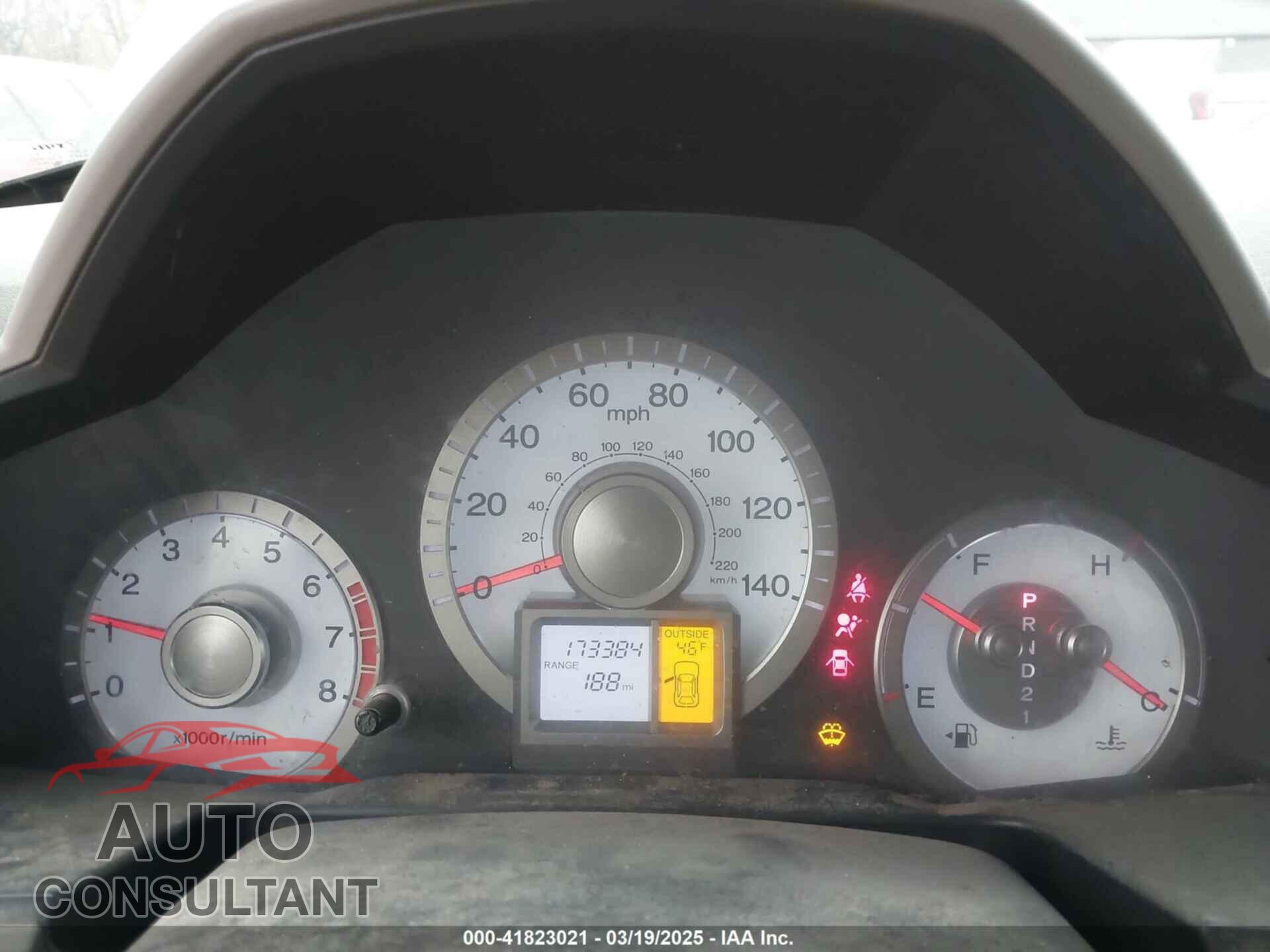 HONDA PILOT 2011 - 5FNYF4H61BB010963