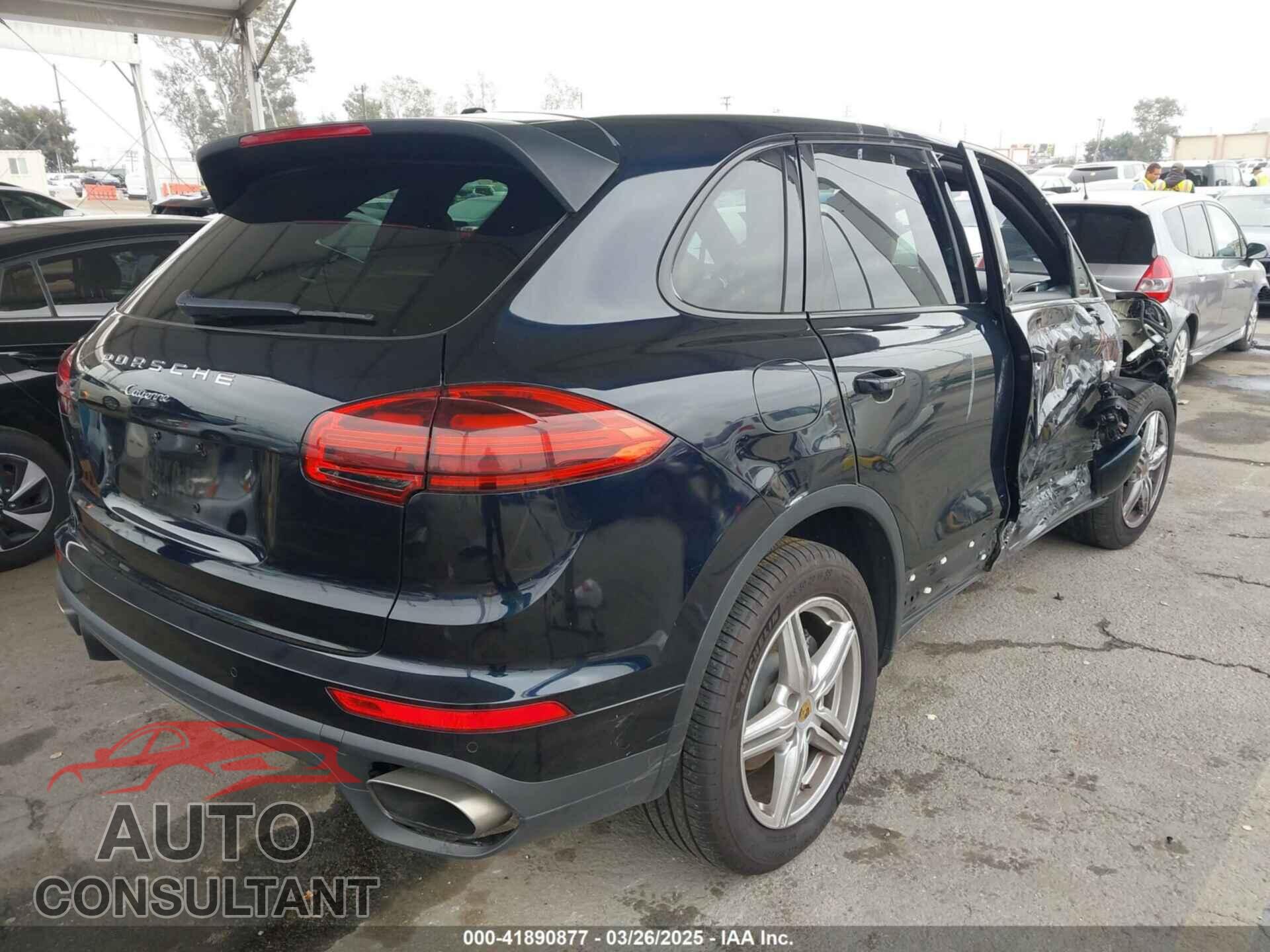 PORSCHE CAYENNE 2018 - WP1AA2A22JKA05847