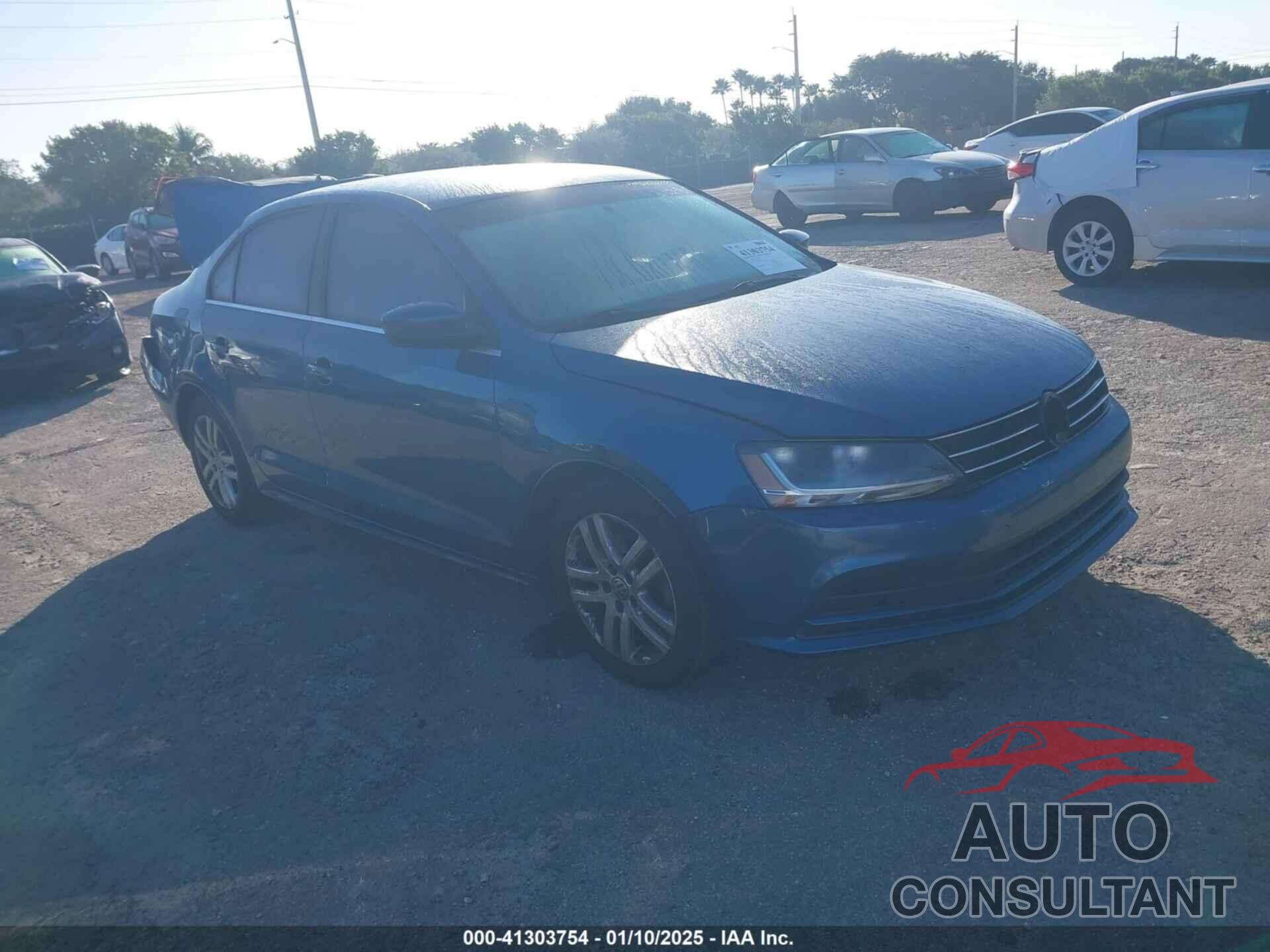 VOLKSWAGEN JETTA 2017 - 3VW2B7AJ4HM361370