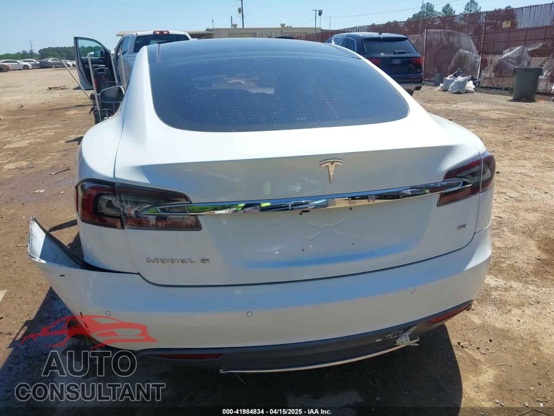 TESLA MODEL S 2013 - 5YJSA1CN6DFP21076