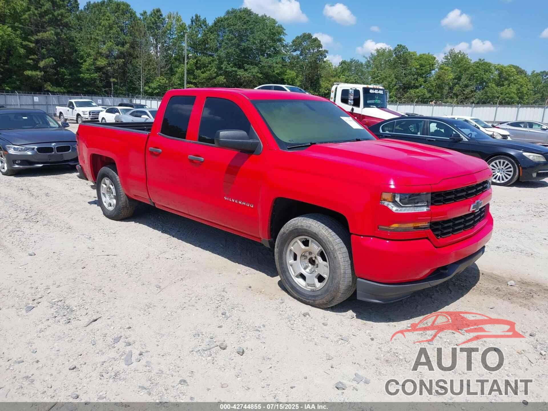 CHEVROLET SILVERADO 1500 2017 - 1GCRCPEC0HZ340816