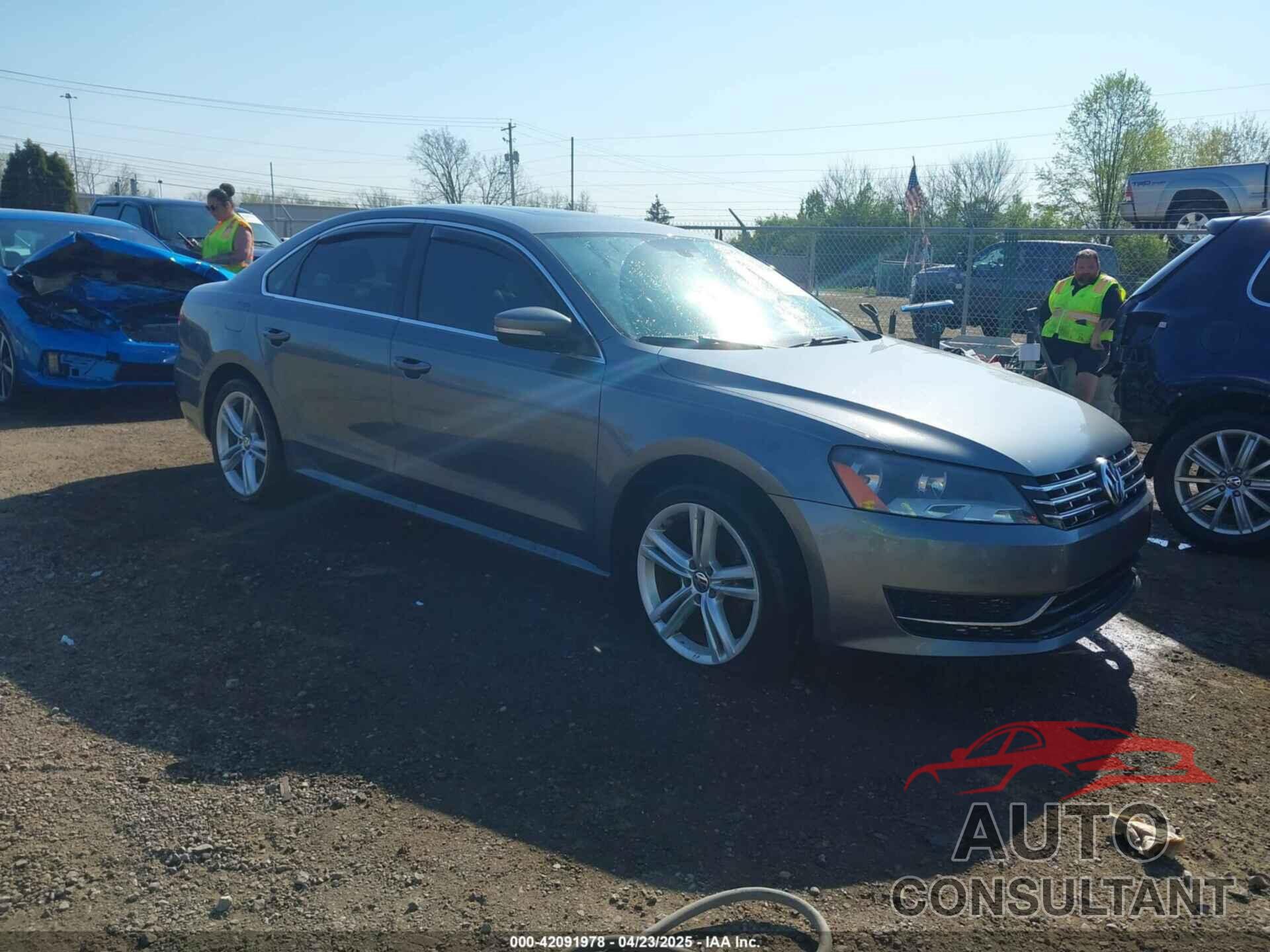 VOLKSWAGEN PASSAT 2014 - 1VWBN7A34EC013204