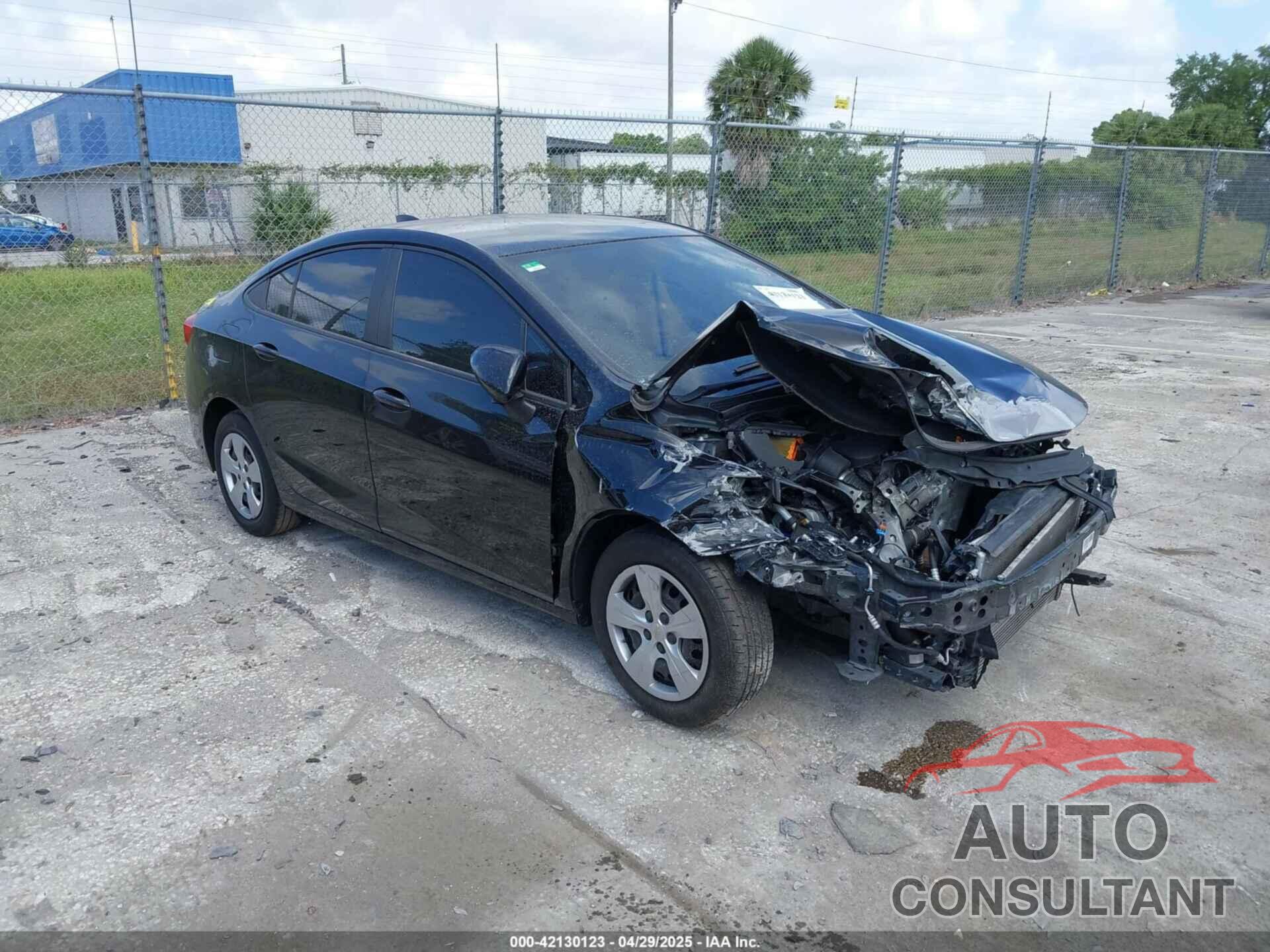 CHEVROLET CRUZE 2018 - 1G1BC5SM0J7119083