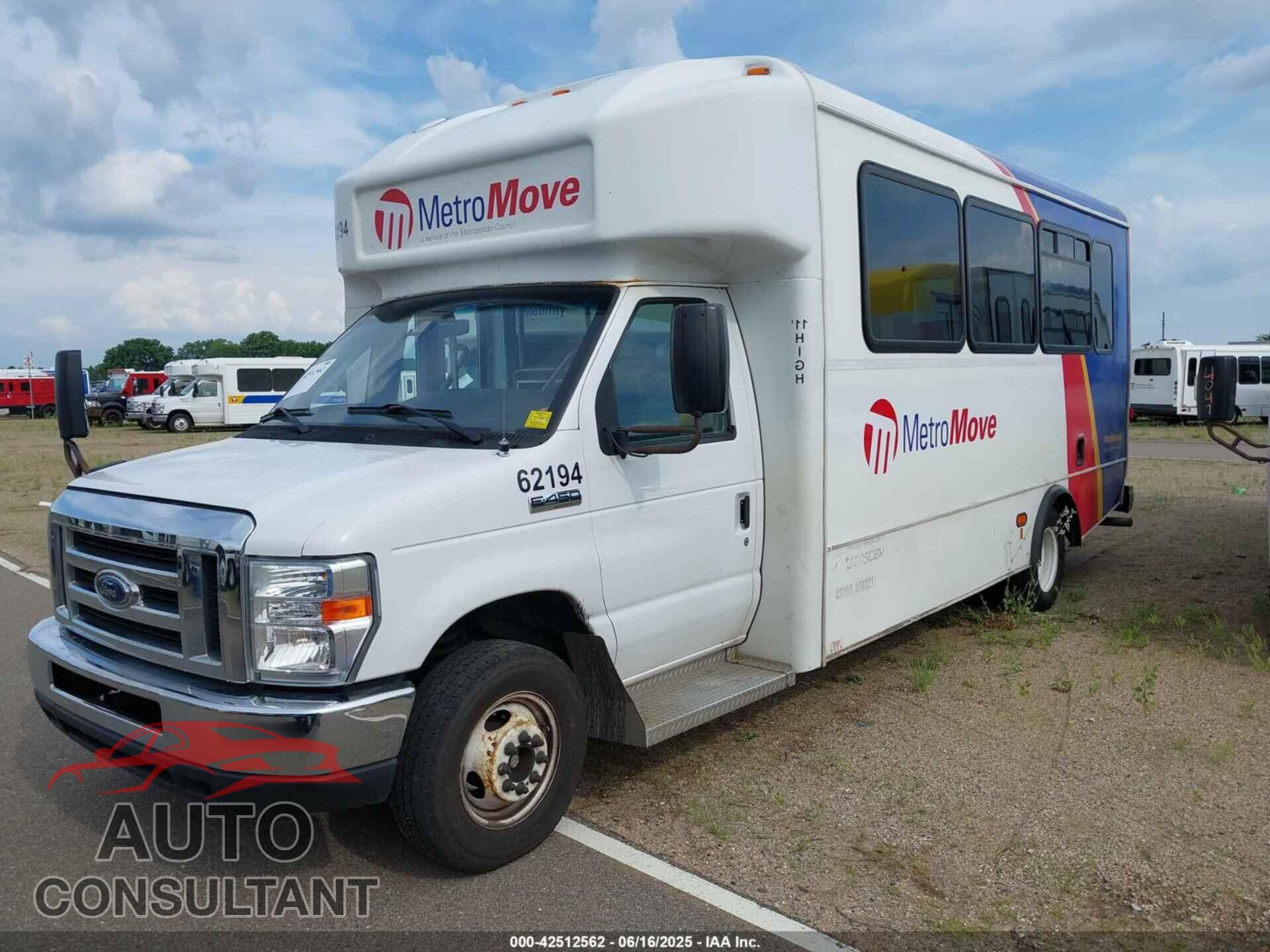 FORD E-450 CUTAWAY 2018 - 1FDFE4FS7JDC37912