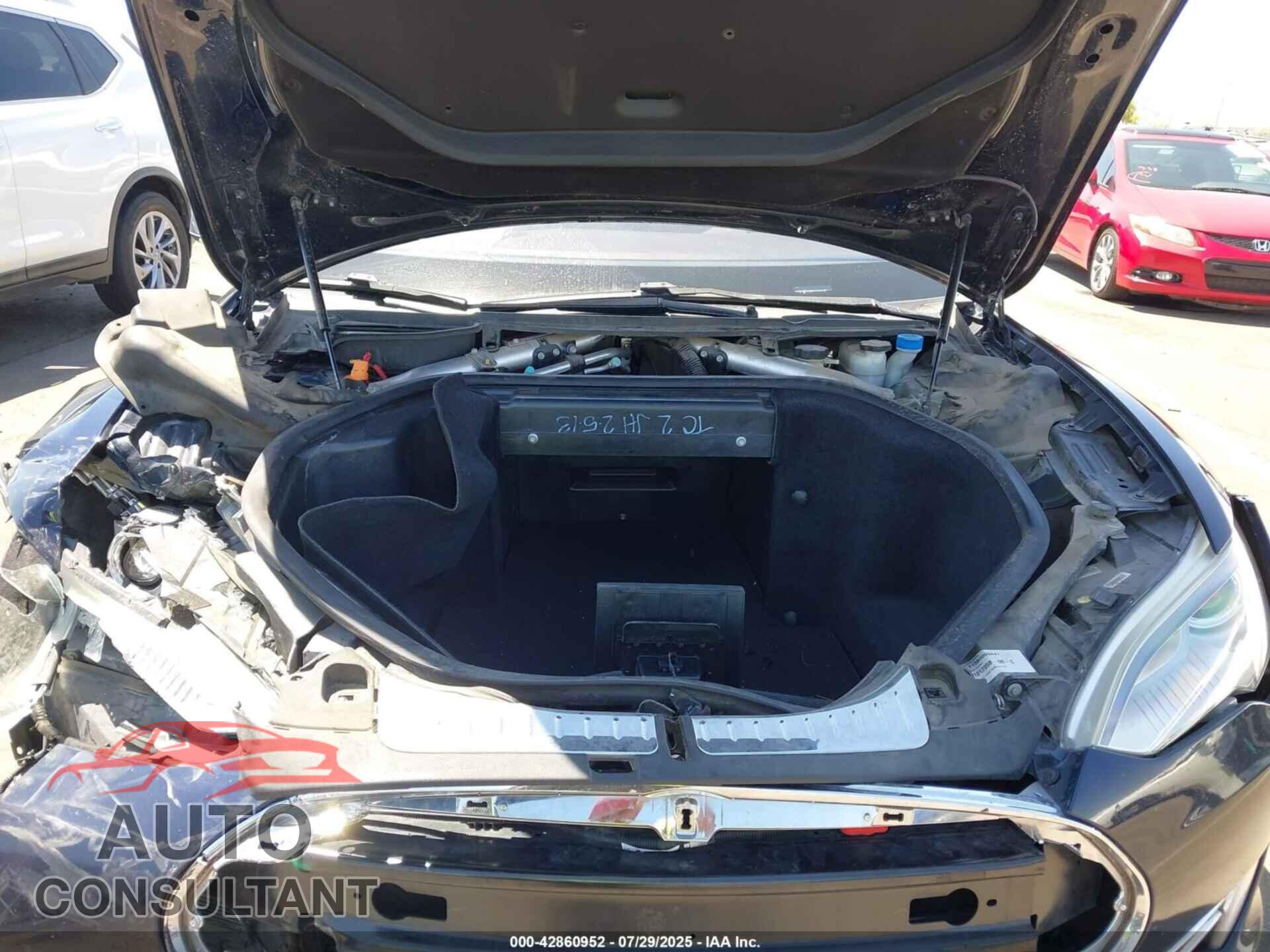 TESLA MODEL S 2013 - 5YJSA1DN6DFP06348