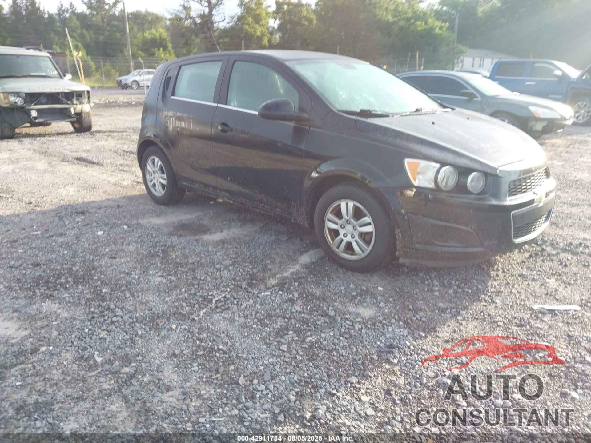 CHEVROLET SONIC 2012 - 1G1JC6SB1C4205460