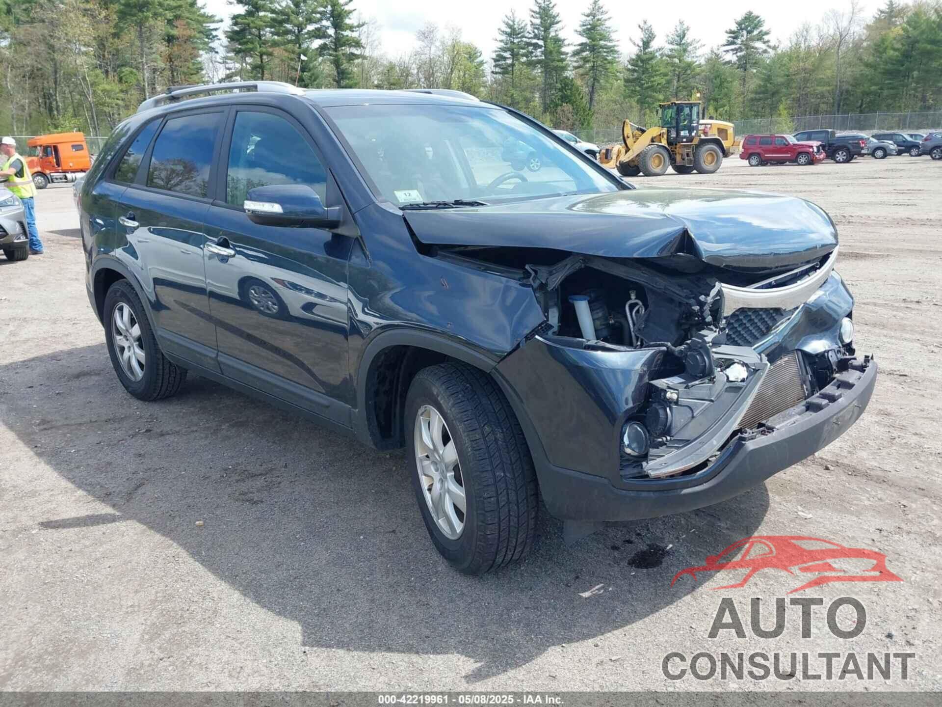 KIA SORENTO 2012 - 5XYKT3A62CG268017