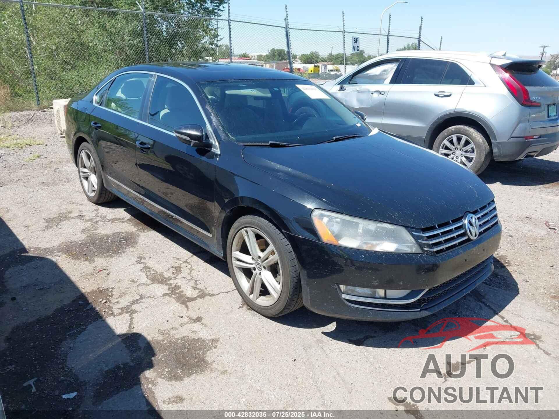 VOLKSWAGEN PASSAT 2012 - 1VWCN7A31CC071983