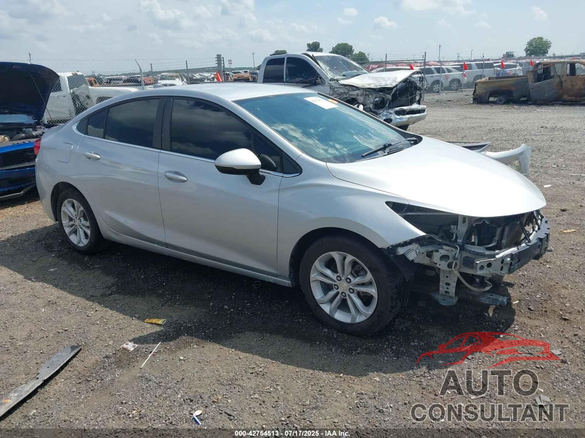 CHEVROLET CRUZE 2019 - 1G1BE5SM6K7114532