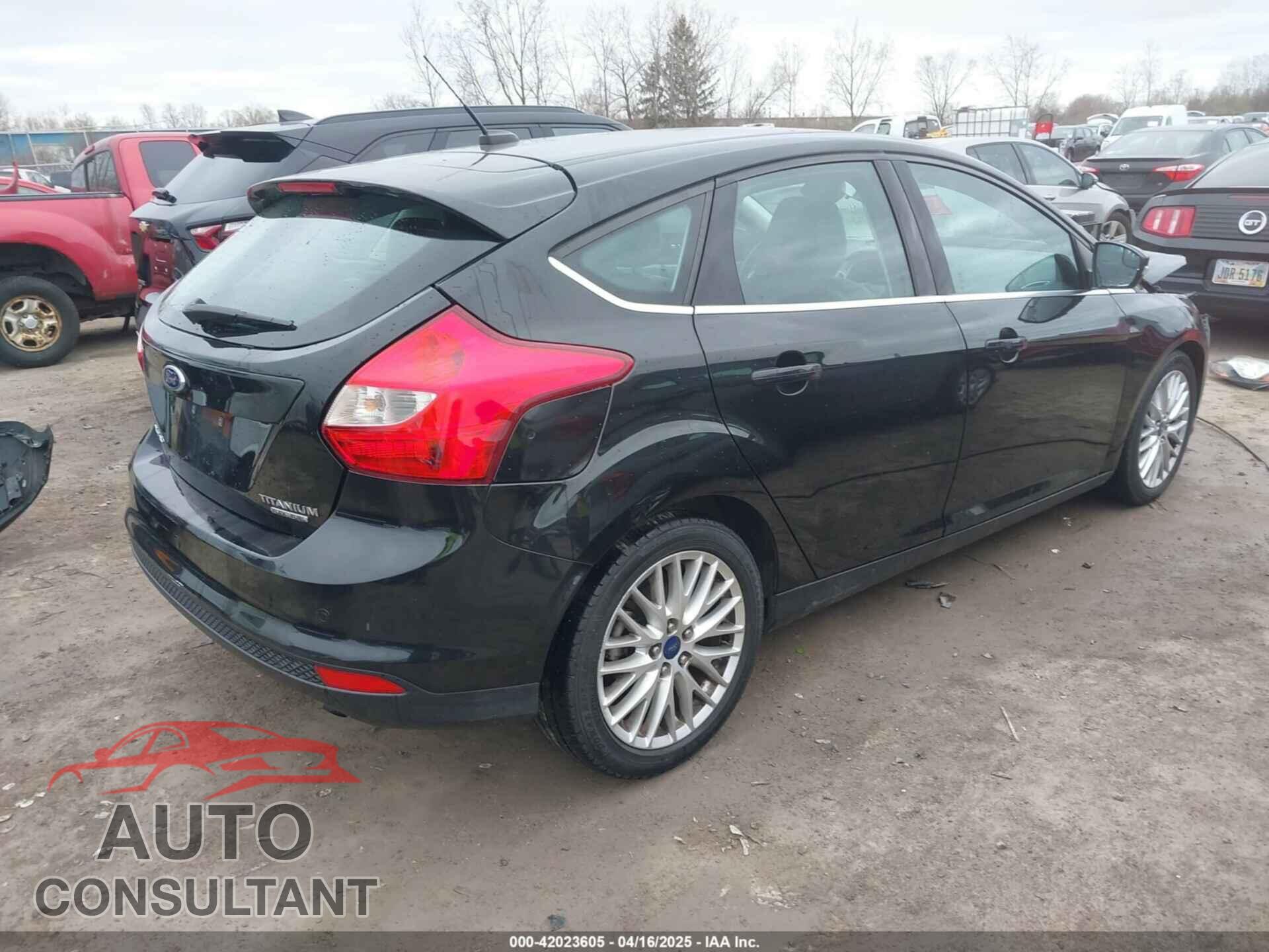 FORD FOCUS 2014 - 1FADP3N26EL369997