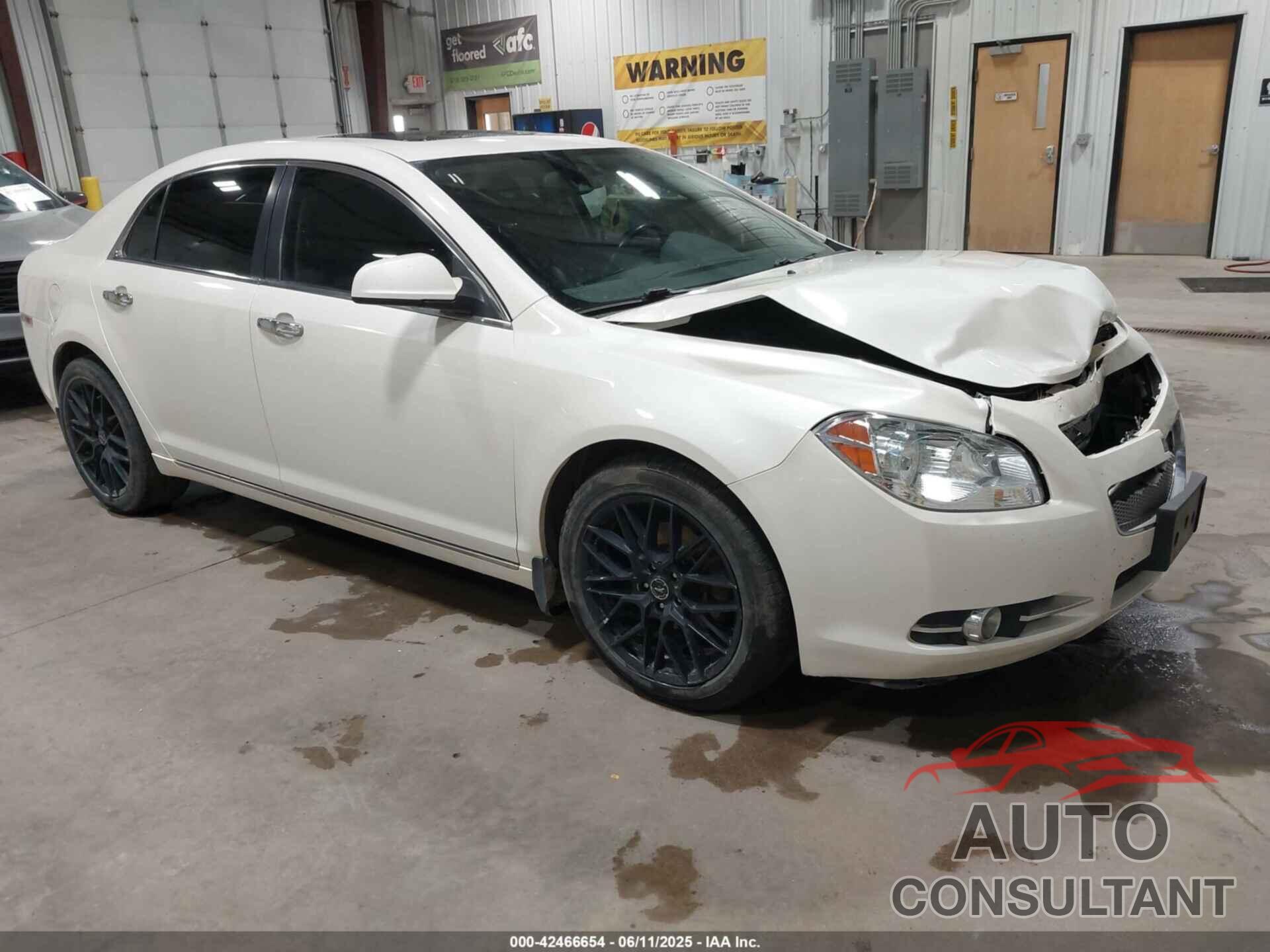 CHEVROLET MALIBU 2011 - 1G1ZE5E77BF175530