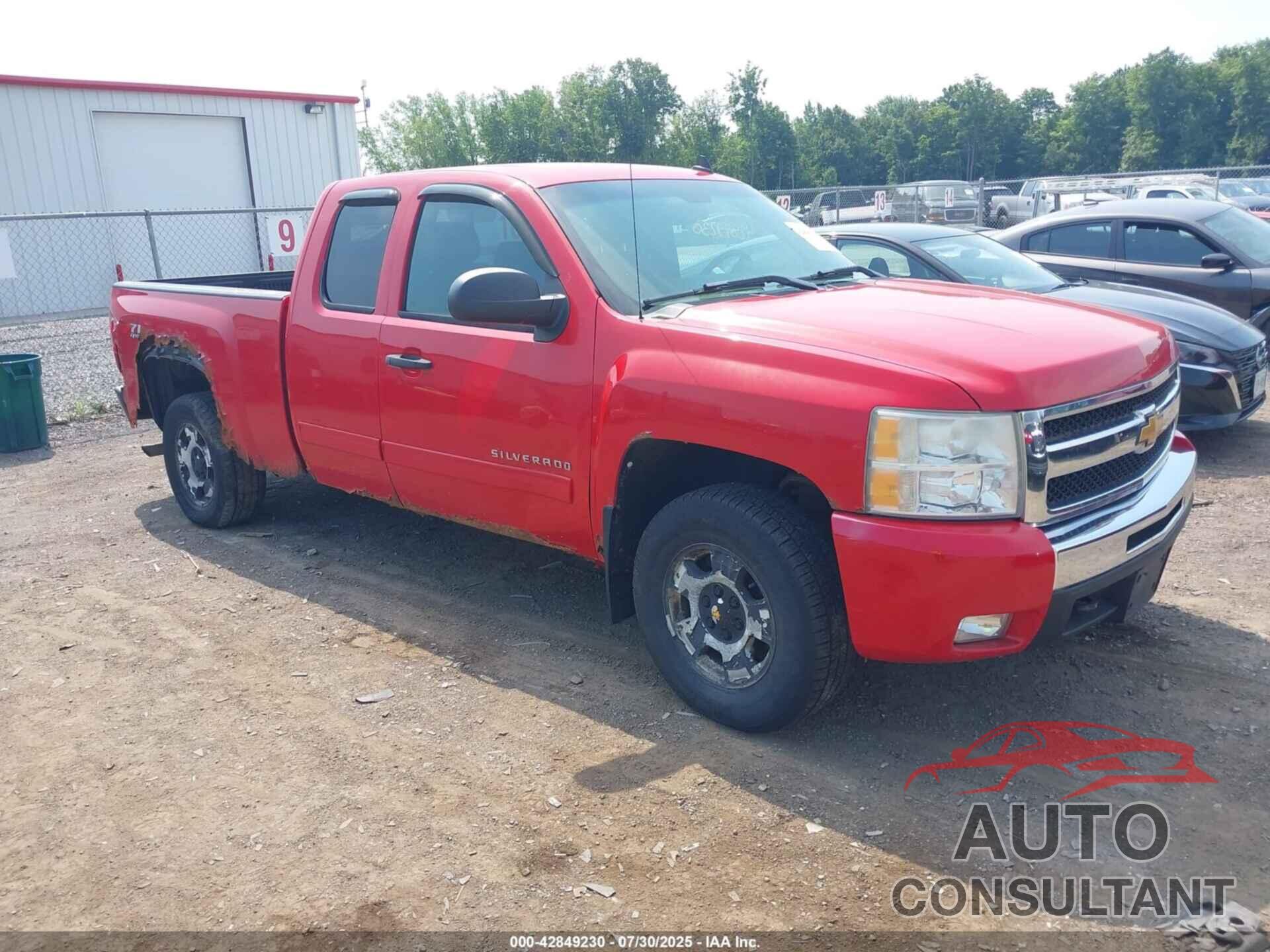 CHEVROLET SILVERADO 1500 2011 - 1GCRKSE39BZ376176