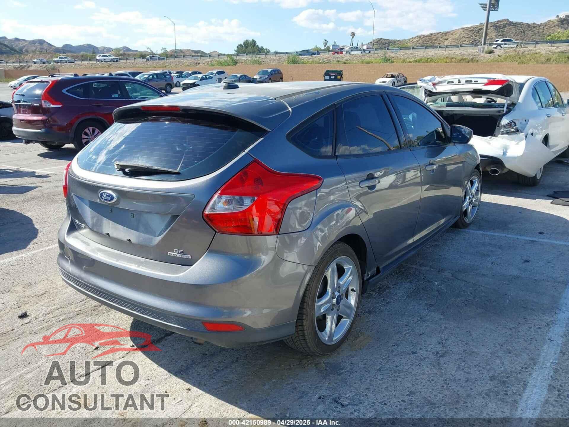 FORD FOCUS 2014 - 1FADP3K21EL200233