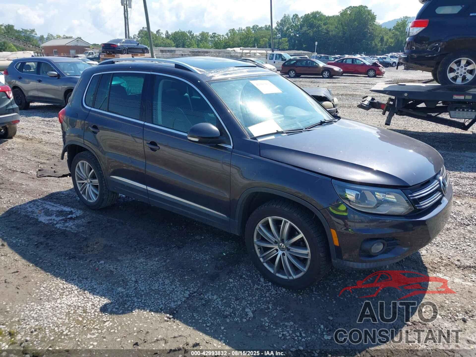 VOLKSWAGEN TIGUAN 2016 - WVGAV7AX7GW518605