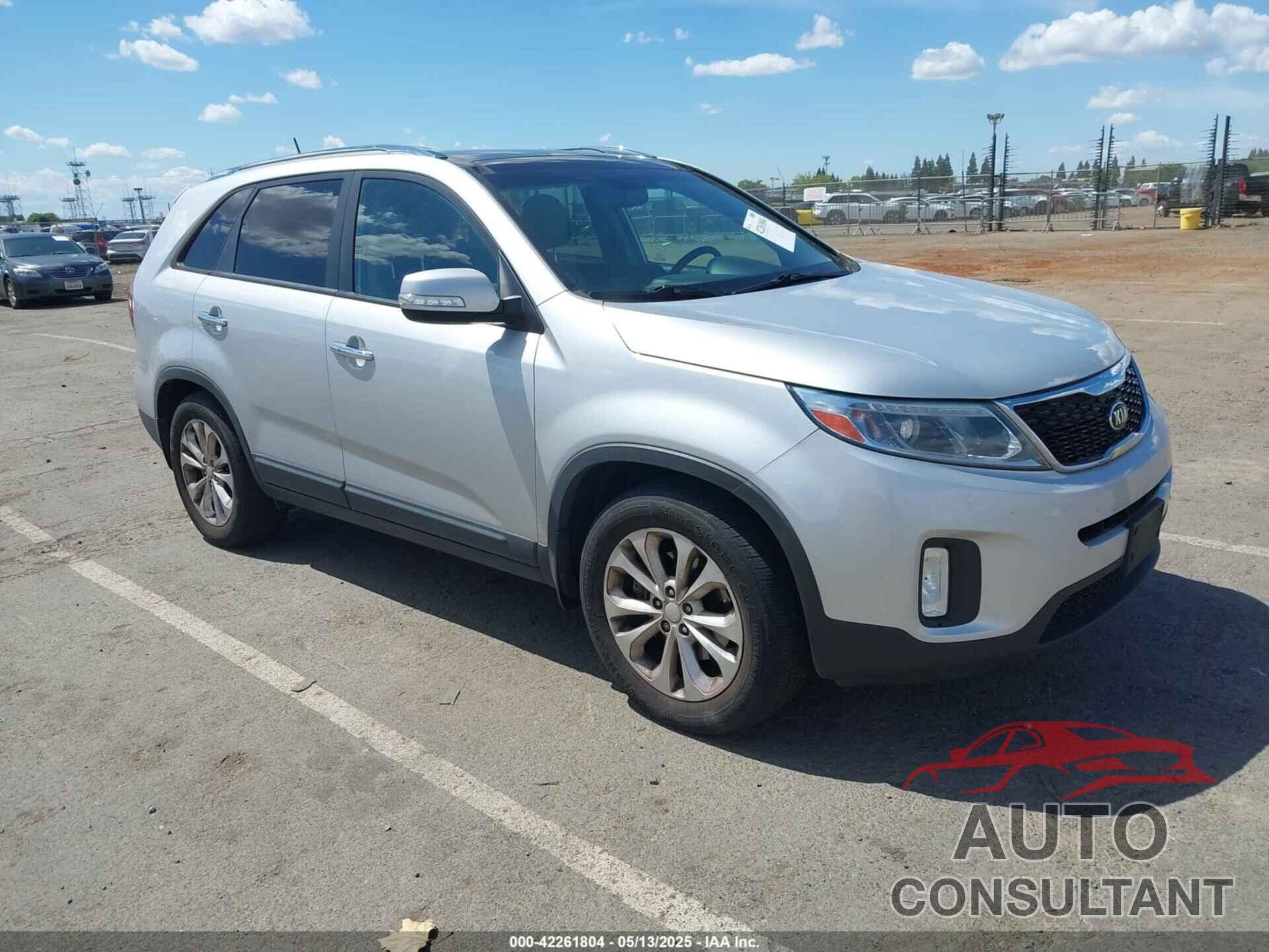 KIA SORENTO 2014 - 5XYKU4A75EG493384