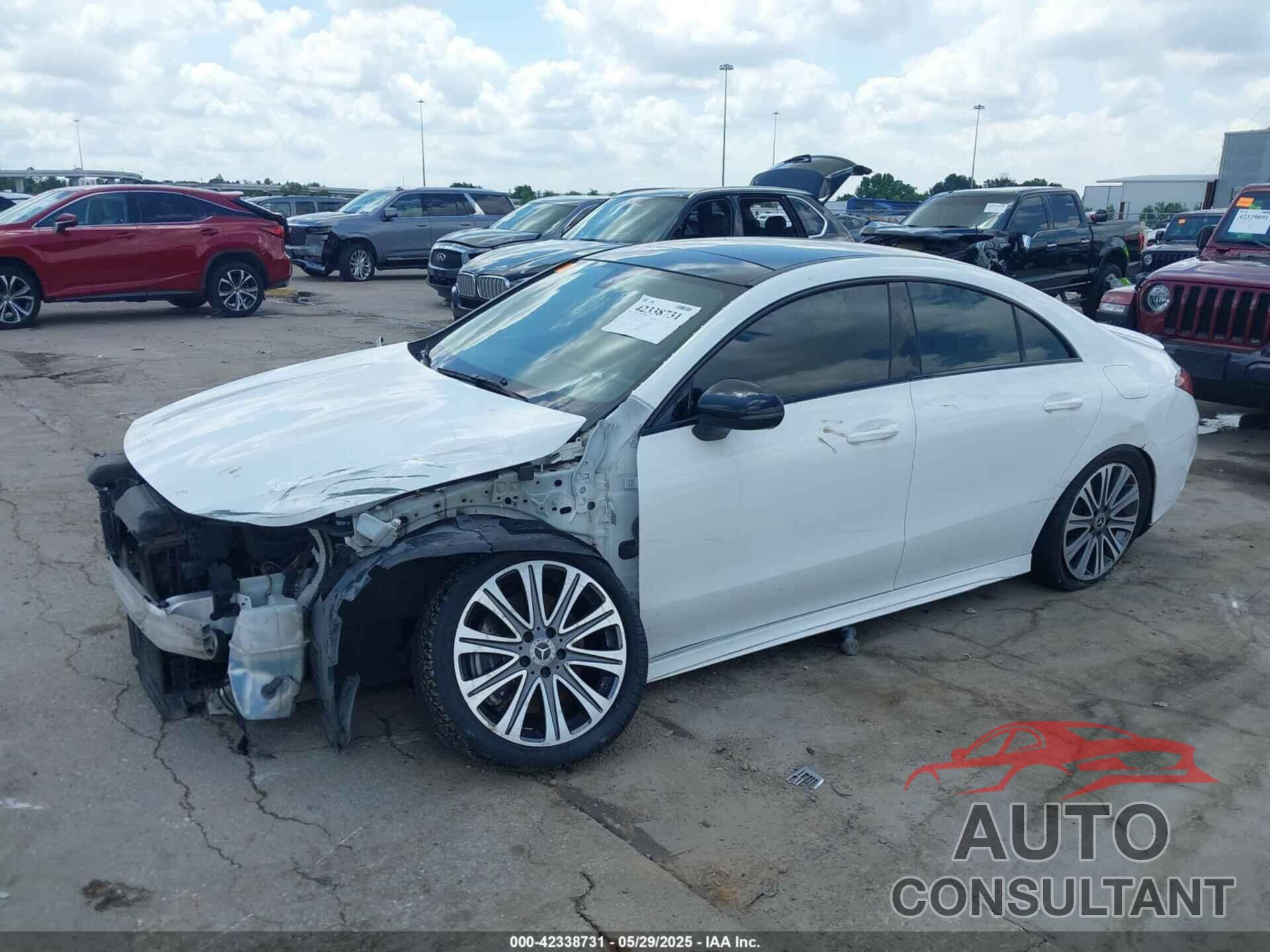 MERCEDES-BENZ CLA 250 2020 - W1K5J4GB4LN102187