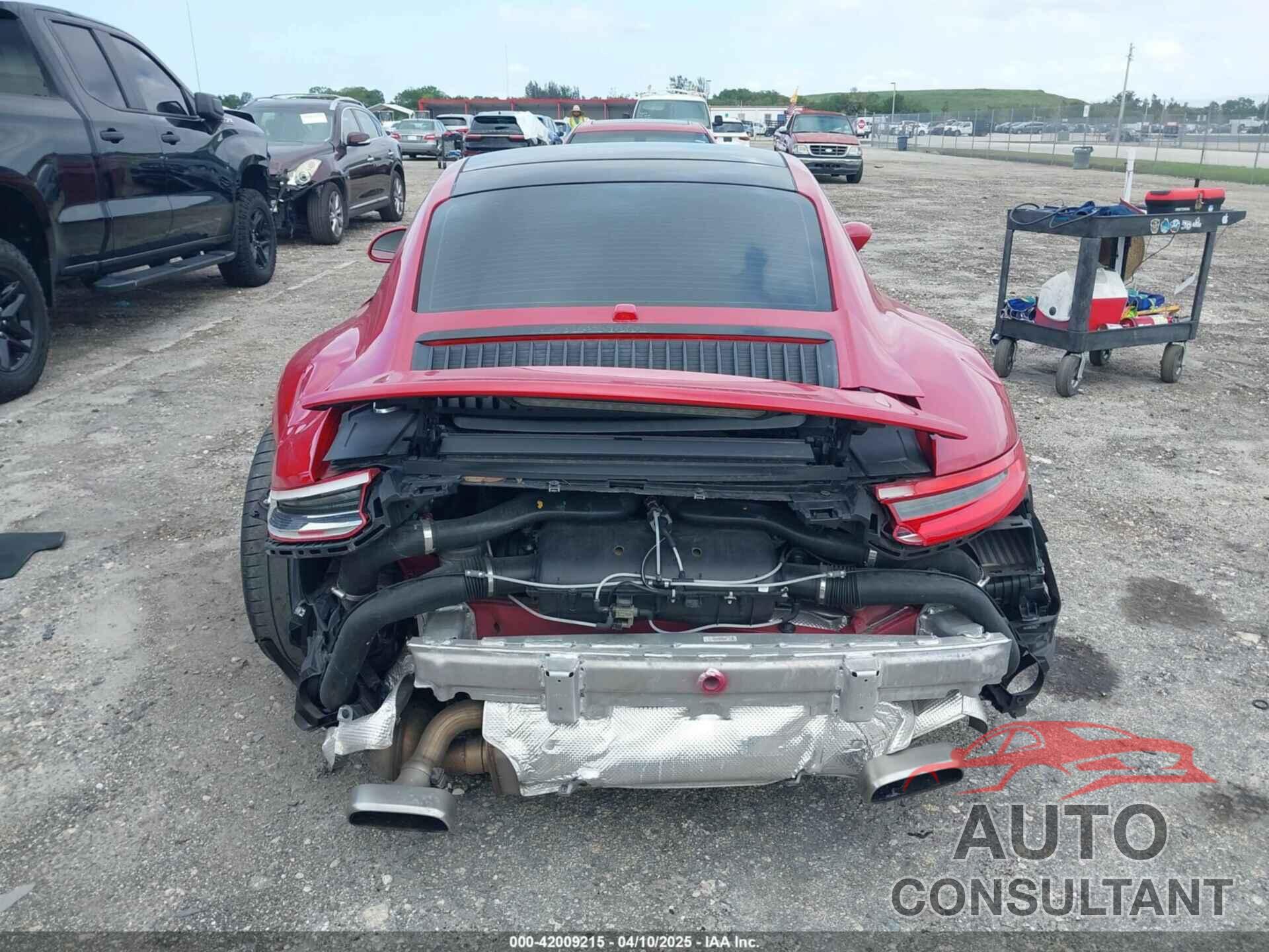 PORSCHE 911 2018 - WP0AA2A92JS106143