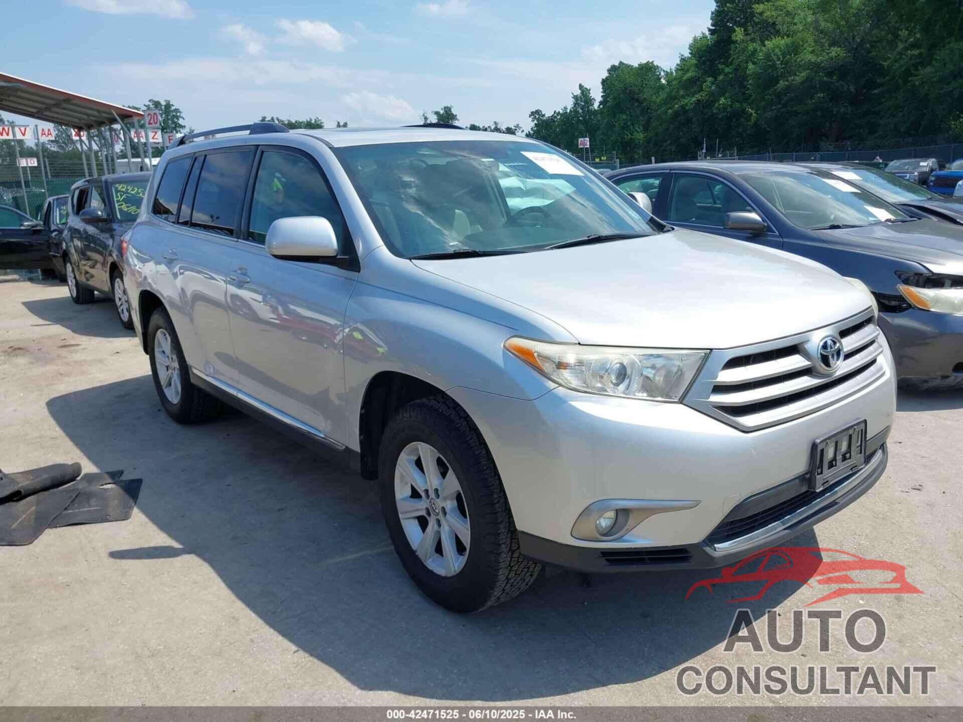 TOYOTA HIGHLANDER 2013 - 5TDBK3EH2DS235361