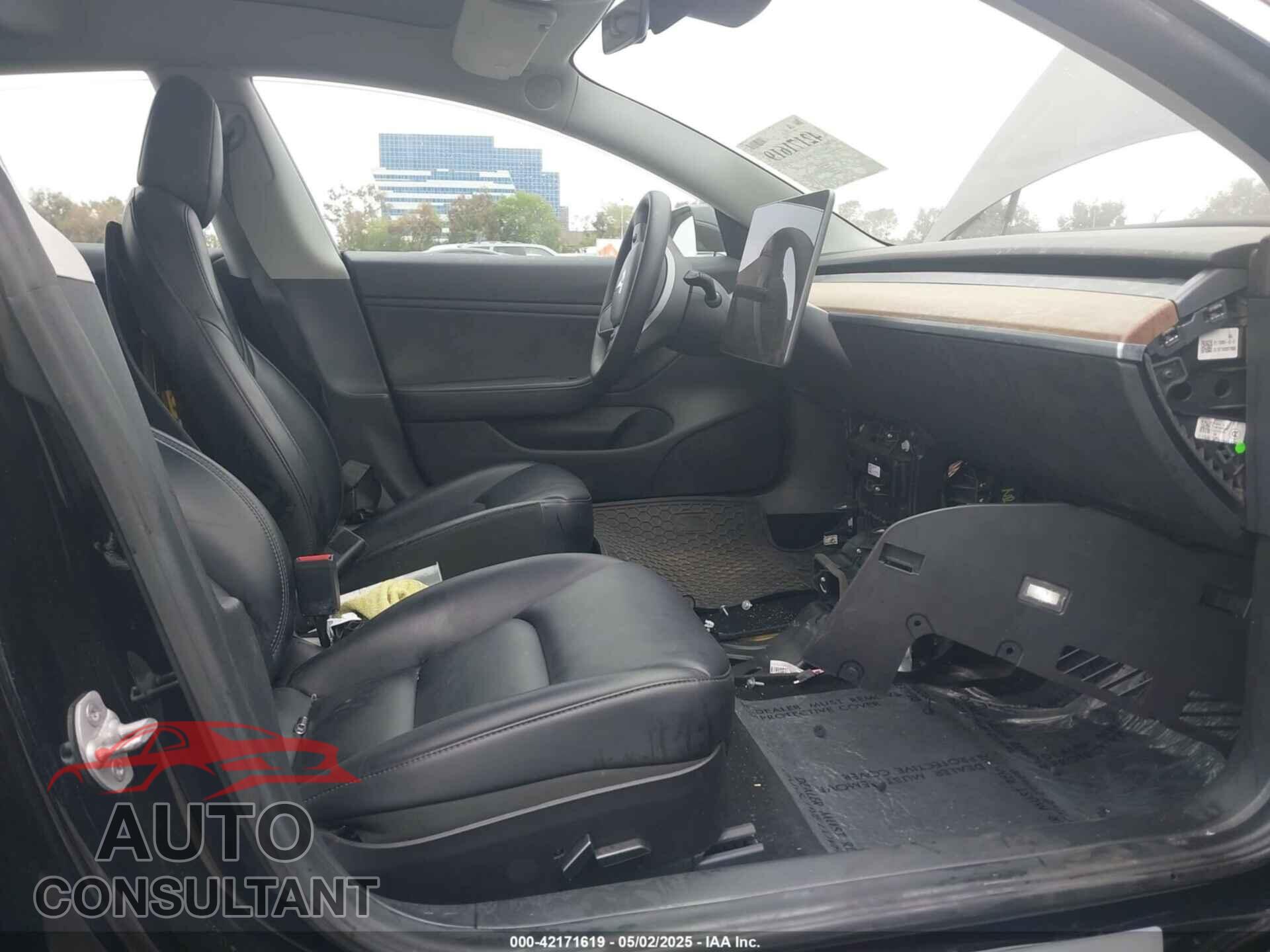TESLA MODEL 3 2019 - 5YJ3E1EBBKF208599