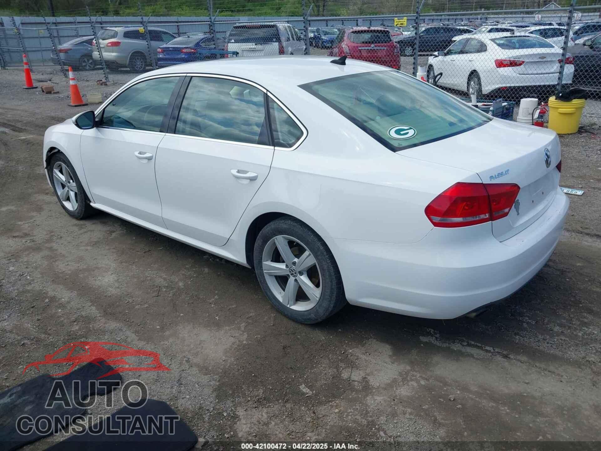 VOLKSWAGEN PASSAT 2012 - 1VWBP7A30CC017600