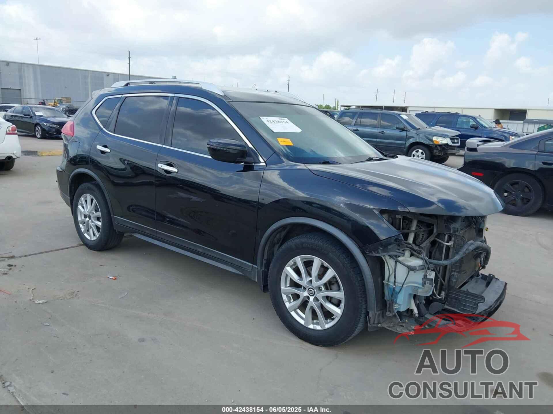 NISSAN ROGUE 2017 - KNMAT2MTXHP539983