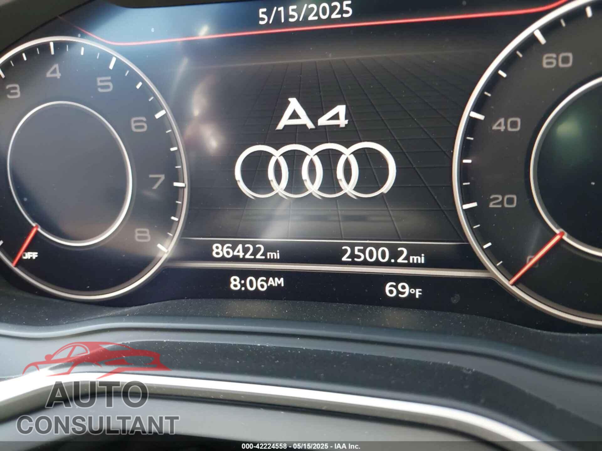 AUDI A4 2017 - WAULNAF45HN043615
