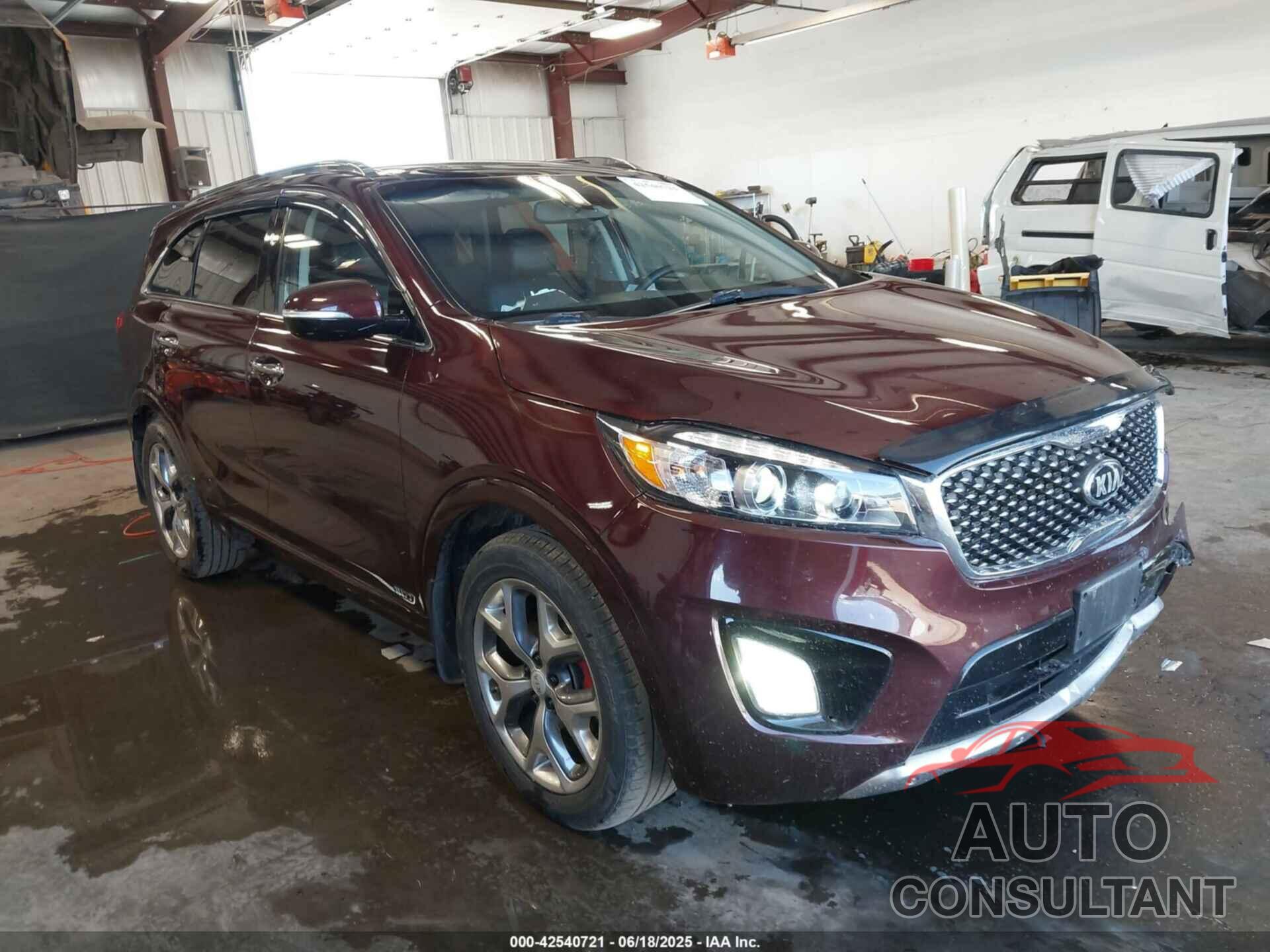 KIA SORENTO 2018 - 5XYPKDA56JG419654