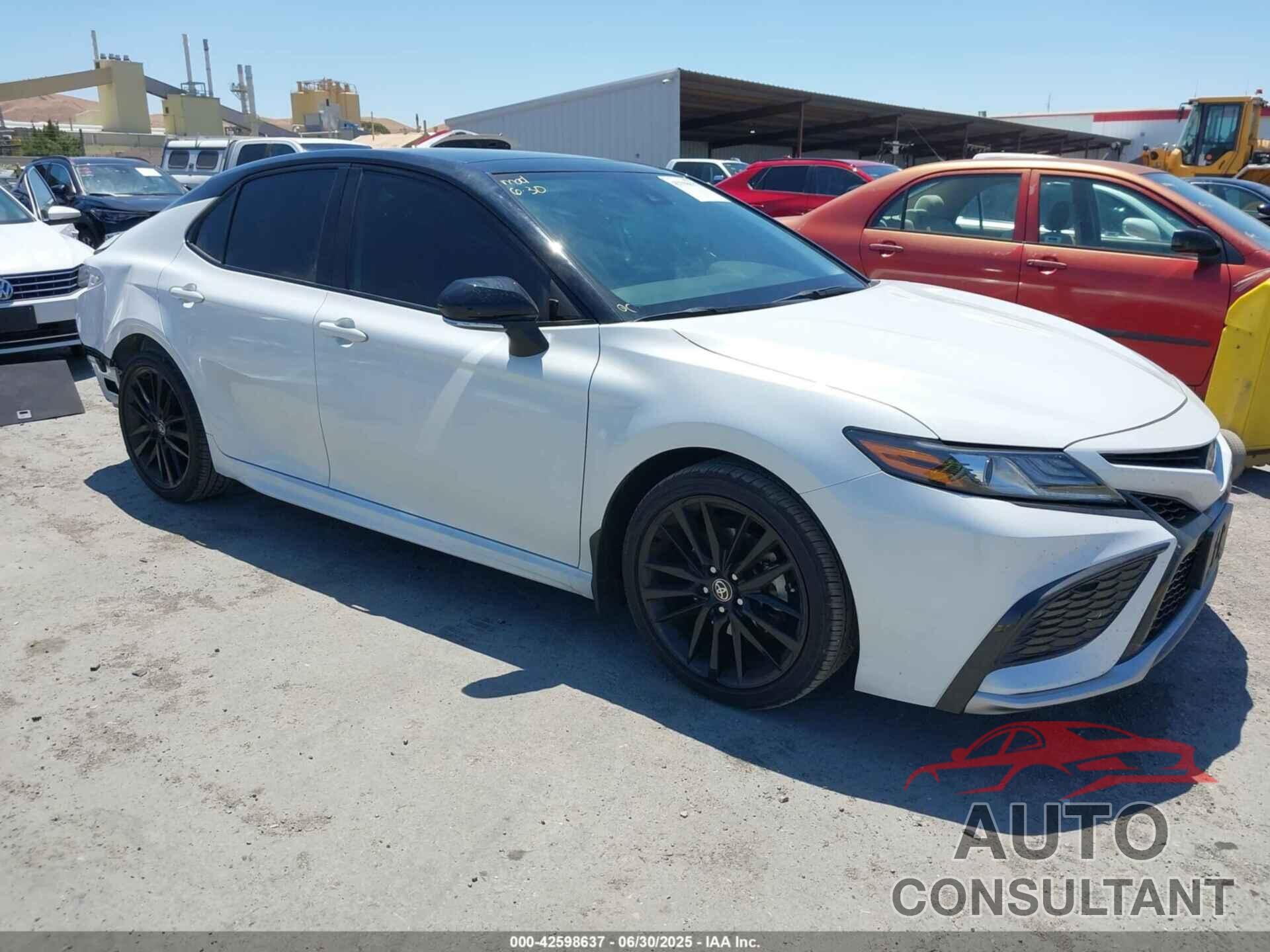 TOYOTA CAMRY 2023 - 4T1K61AK1PU095342