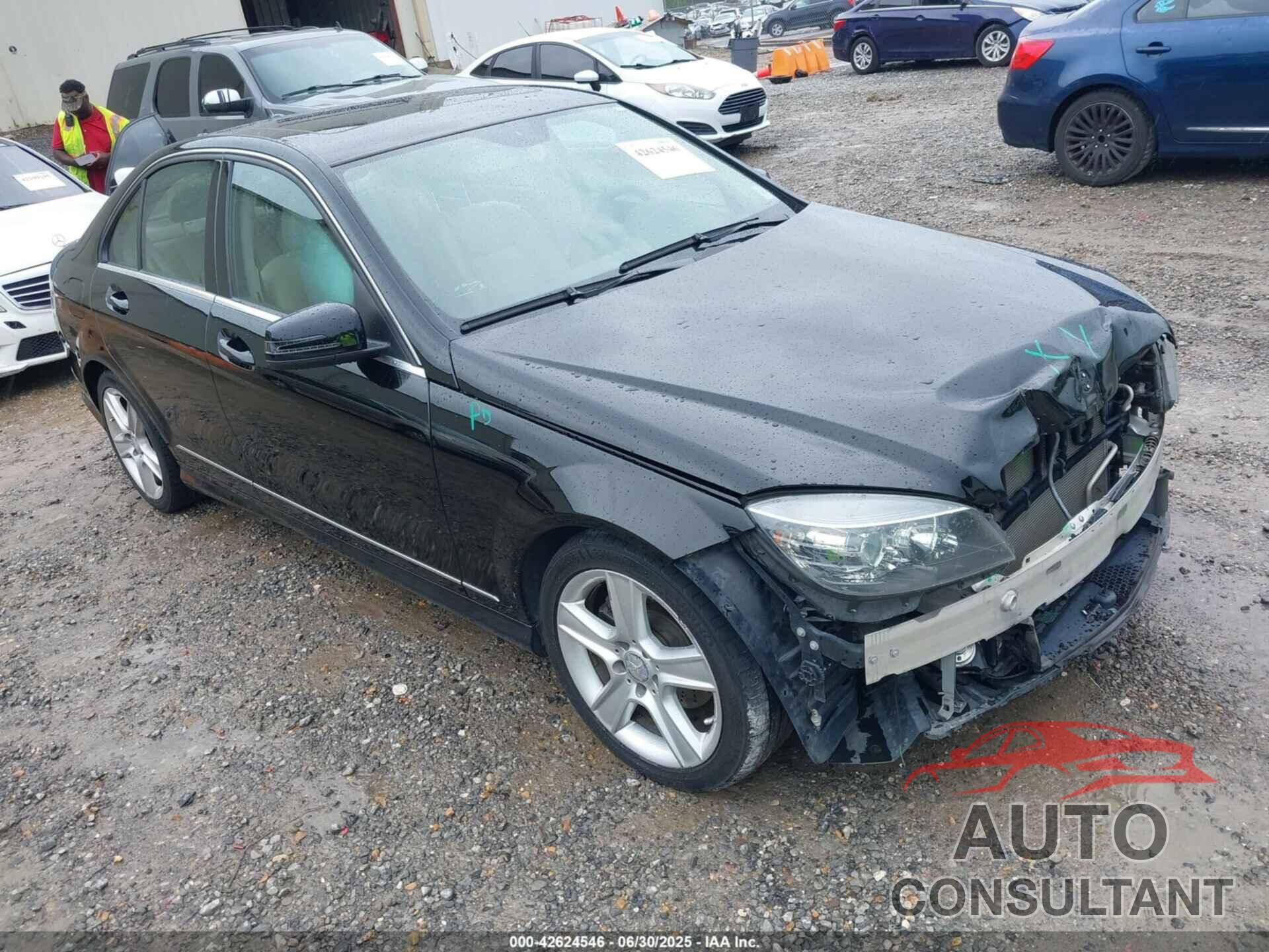 MERCEDES-BENZ C 300 2011 - WDDGF5EB7BR170896