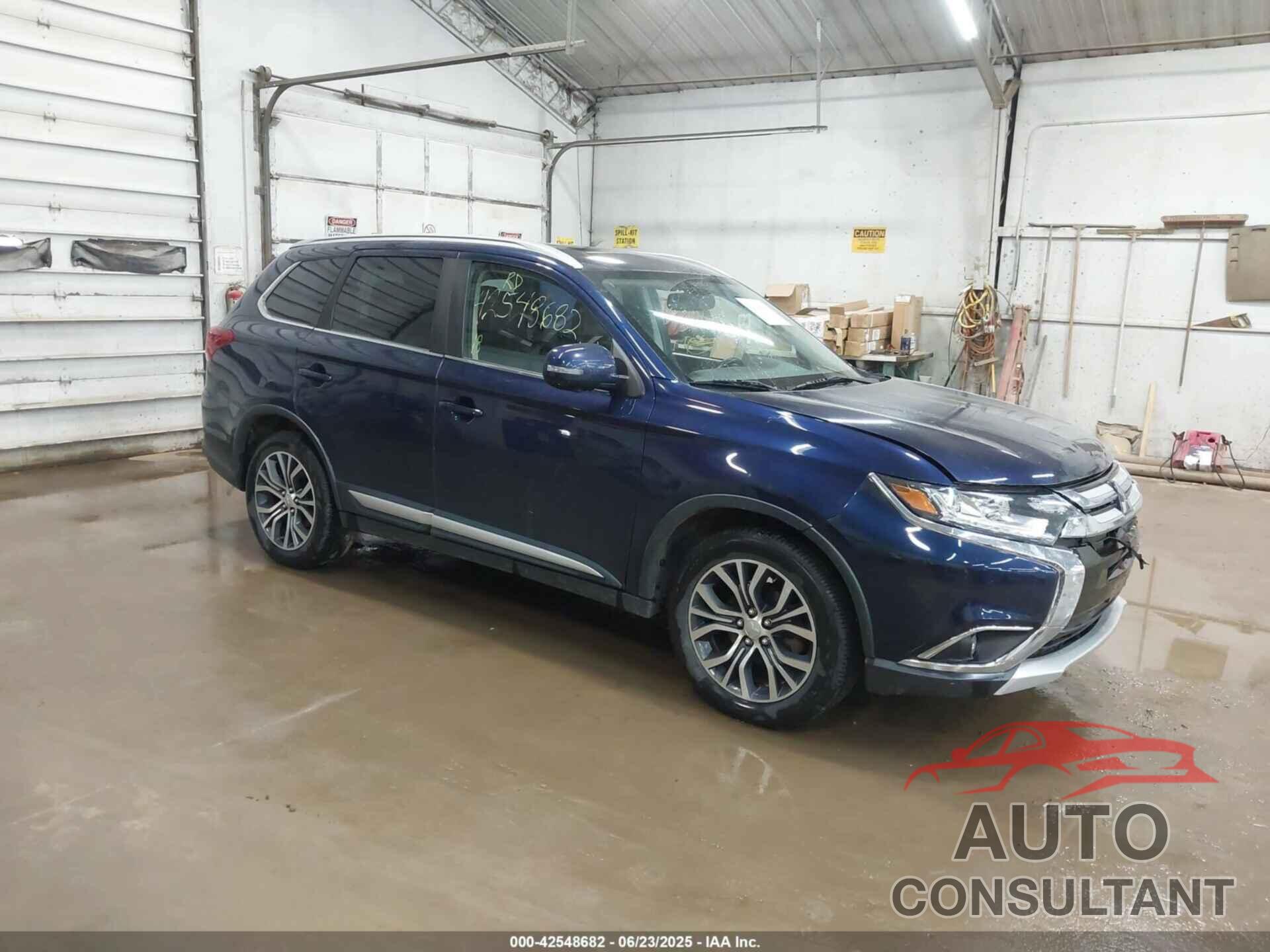 MITSUBISHI OUTLANDER 2018 - JA4AZ3A37JZ017700