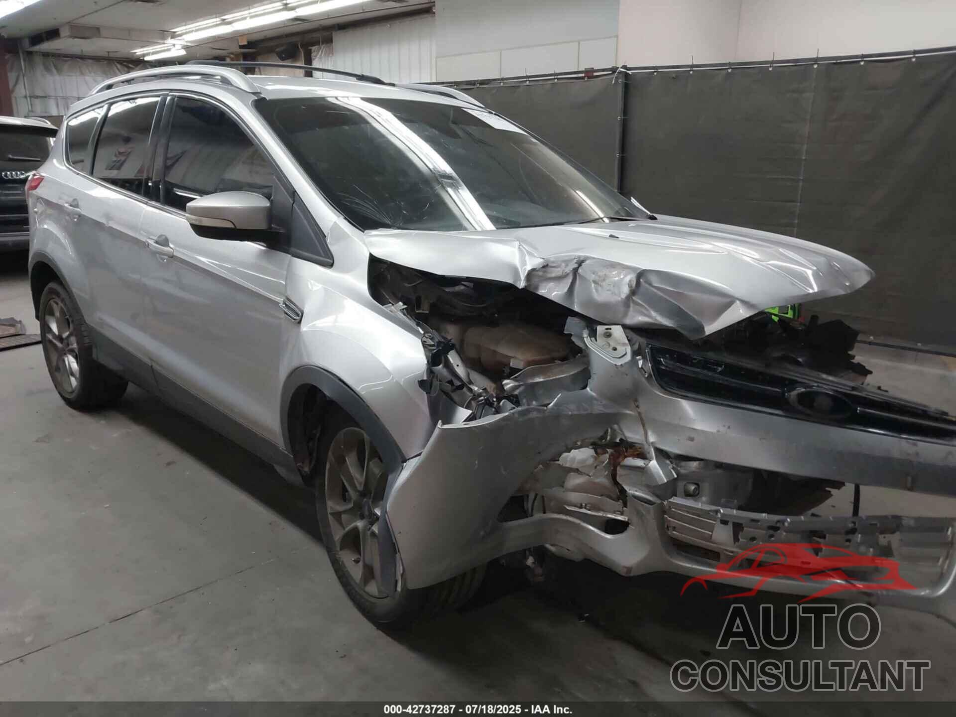 FORD ESCAPE 2015 - 1FMCU9J95FUB94637