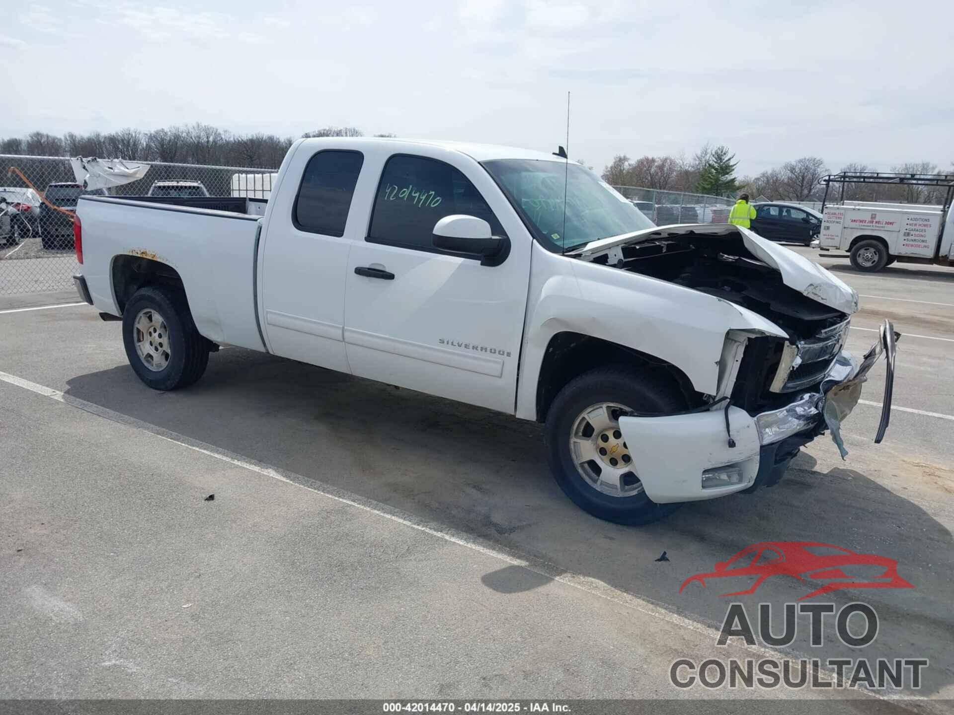 CHEVROLET SILVERADO 1500 2011 - 1GCRCSE01BZ461967