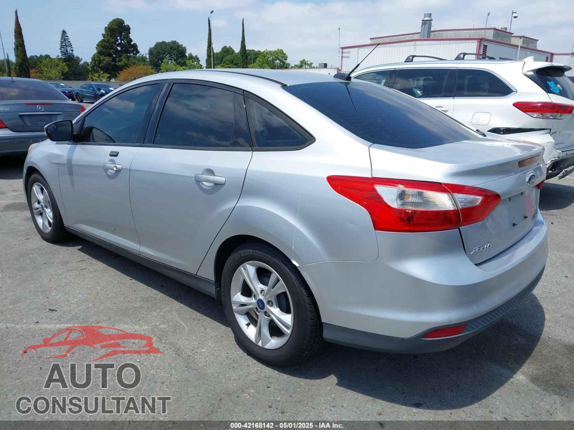 FORD FOCUS 2014 - 1FADP3F22EL185266