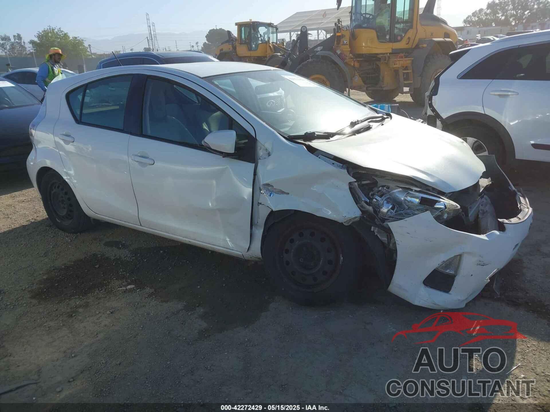 TOYOTA PRIUS C 2014 - JTDKDTB3XE1564990