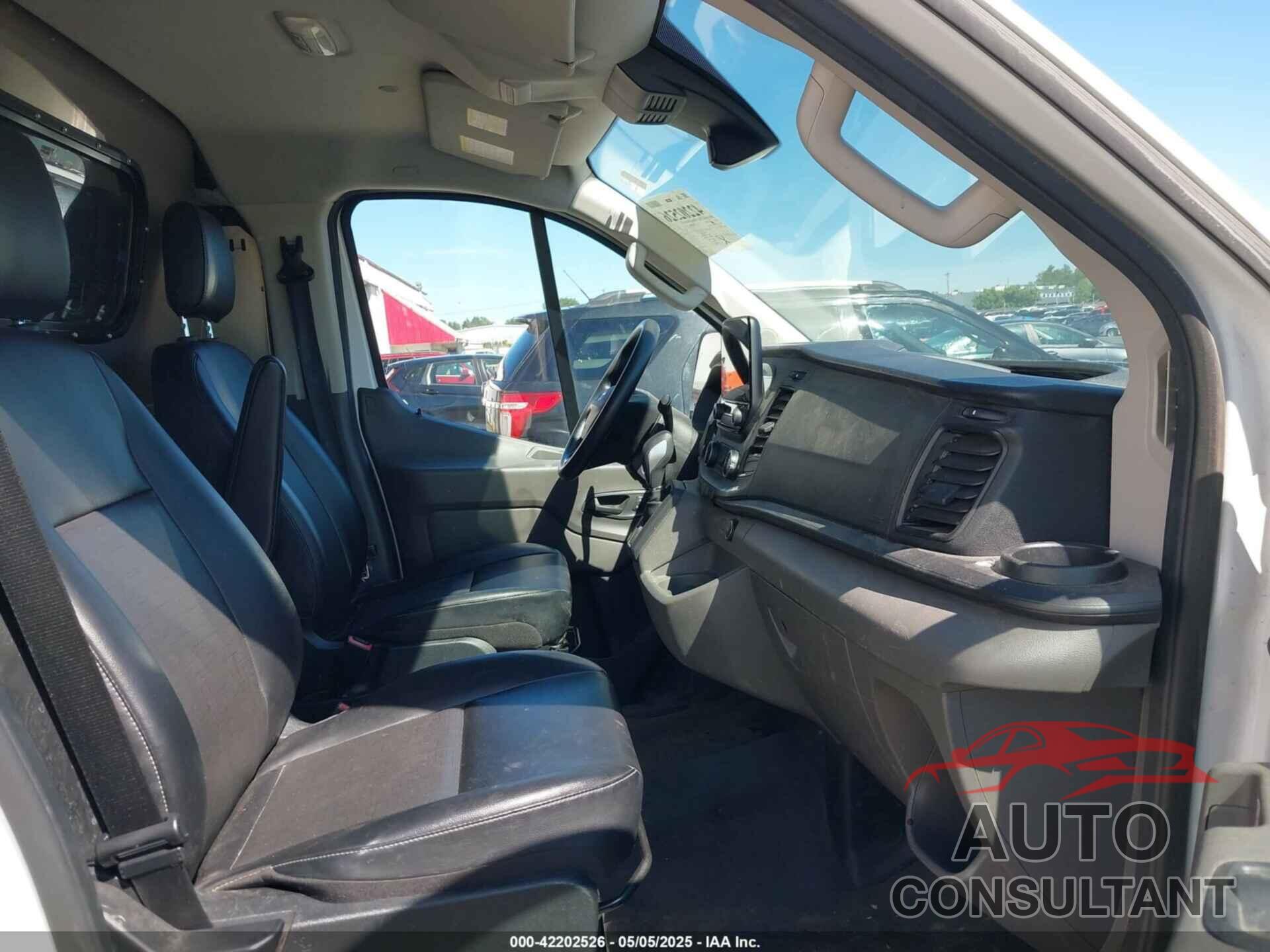 FORD TRANSIT-150 2020 - 1FTYE1Y81LKA49785