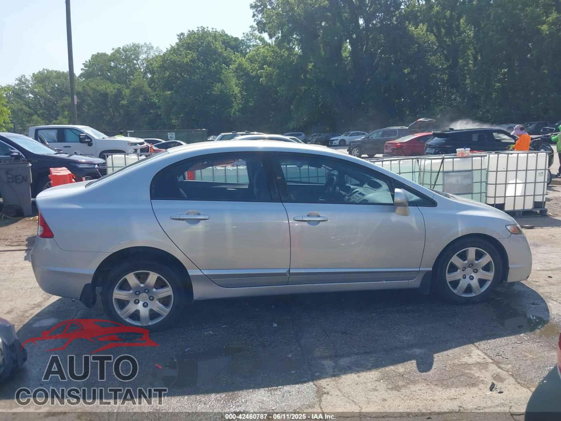 HONDA CIVIC 2009 - 19XFA16599E044891