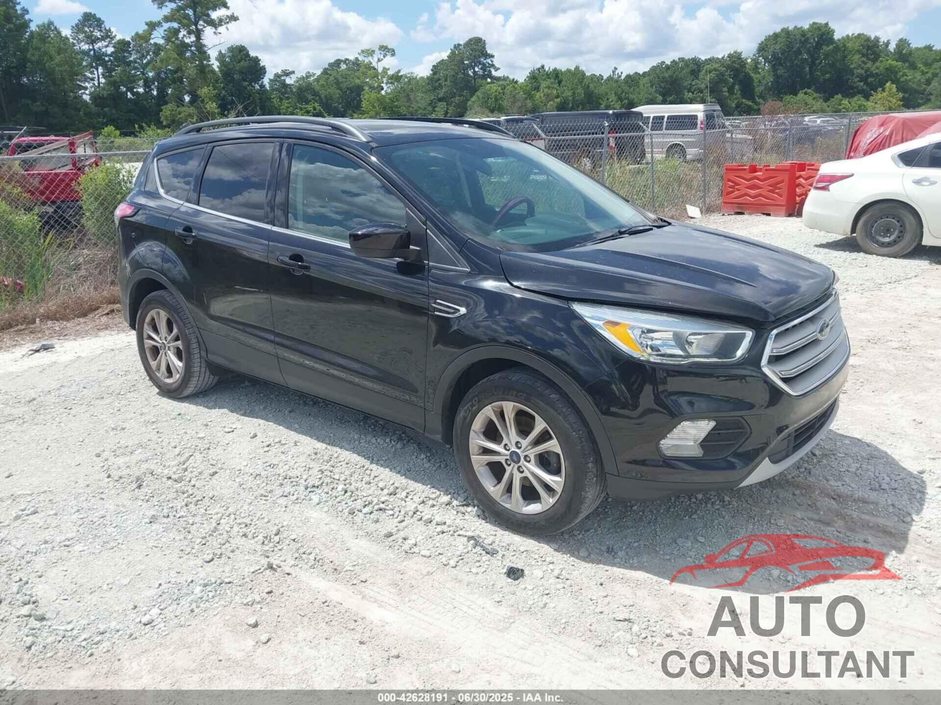 FORD ESCAPE 2018 - 1FMCU0GD8JUB45769