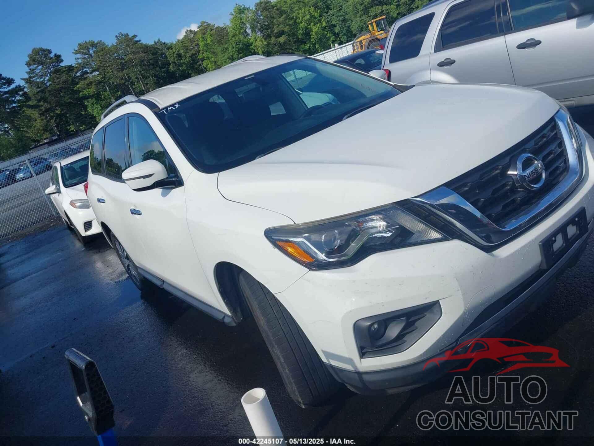 NISSAN PATHFINDER 2017 - 5N1DR2MM9HC615605