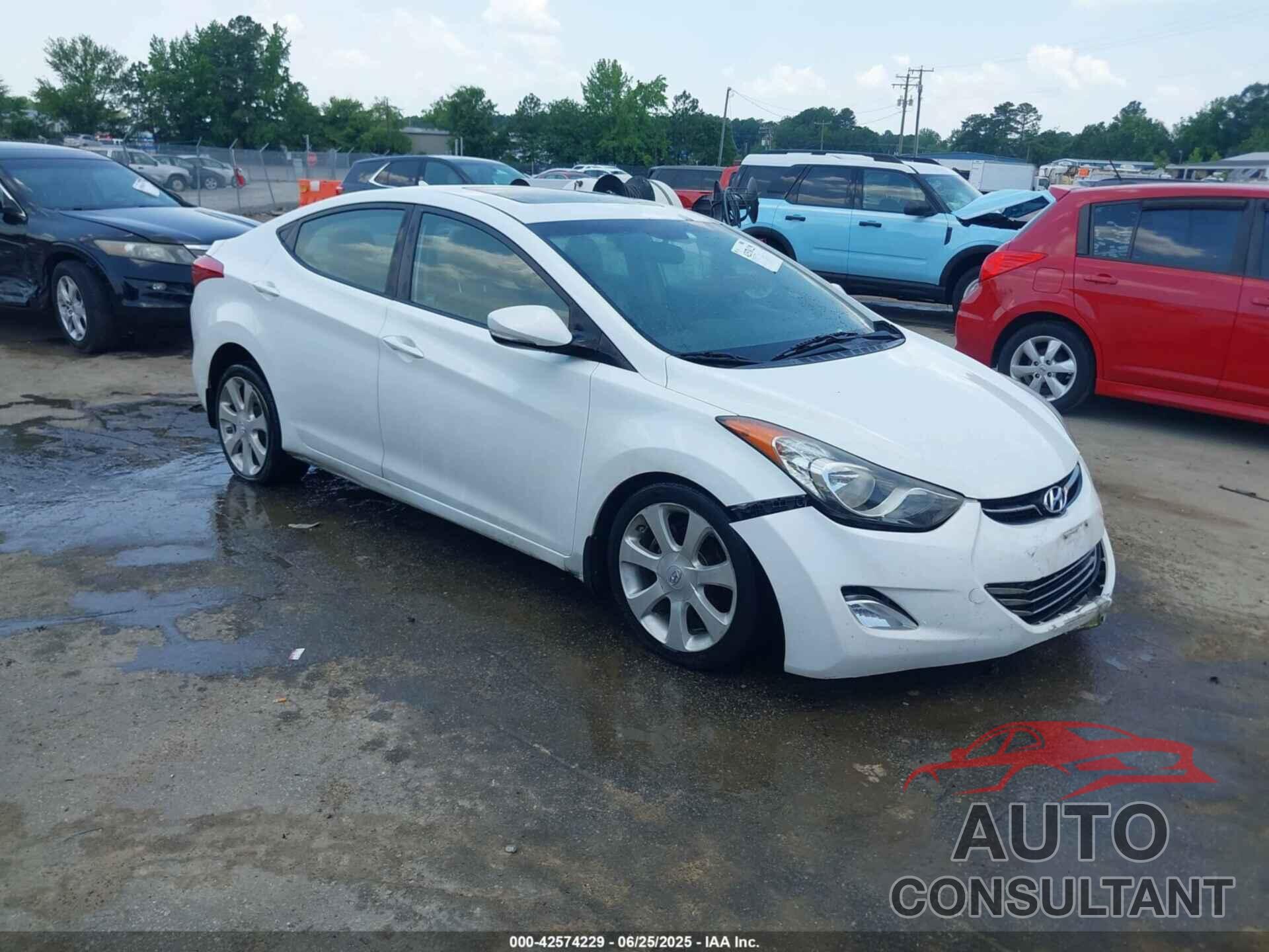HYUNDAI ELANTRA 2012 - 5NPDH4AE5CH127183
